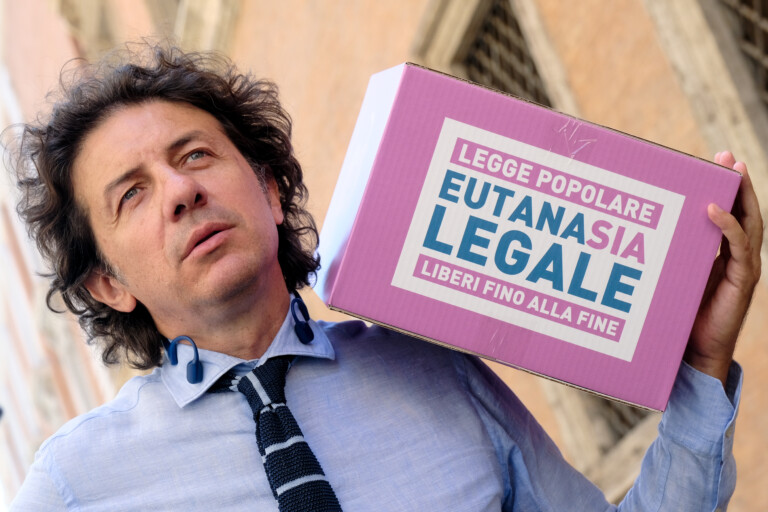 end of life coscioni association constitutional court did not rule on euthanasia
