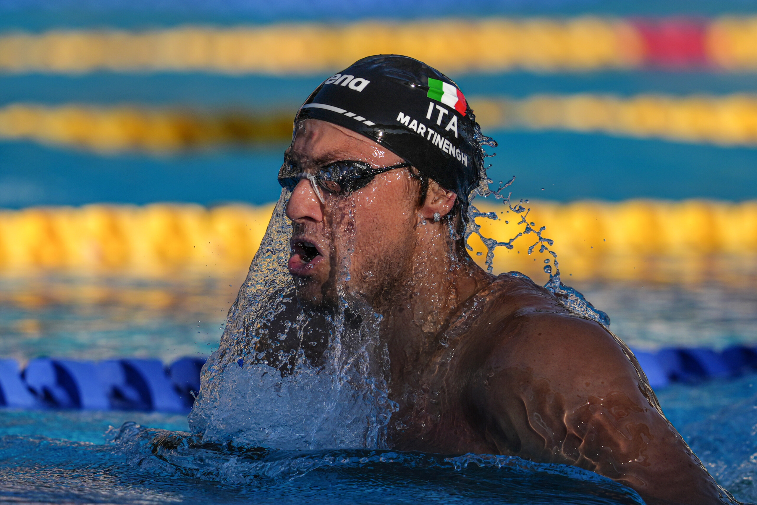 swimming world championships martinenghi reaches the 100m breaststroke final scaled