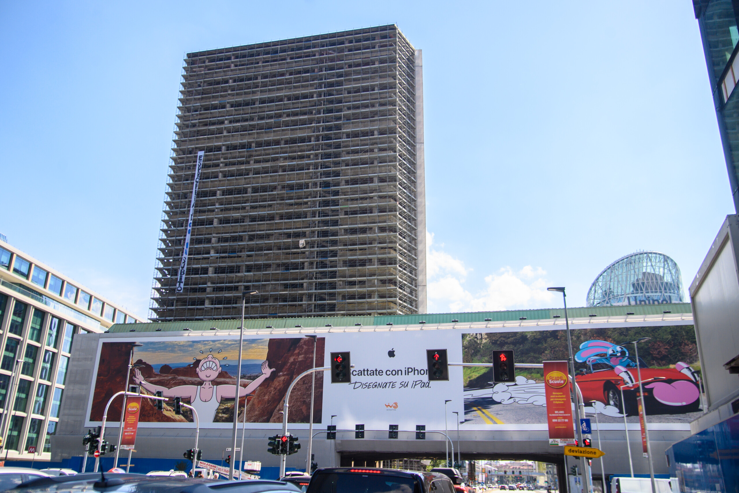 urban planning investigation in milan famiglie sospese committee considers class action over halted construction sites scaled
