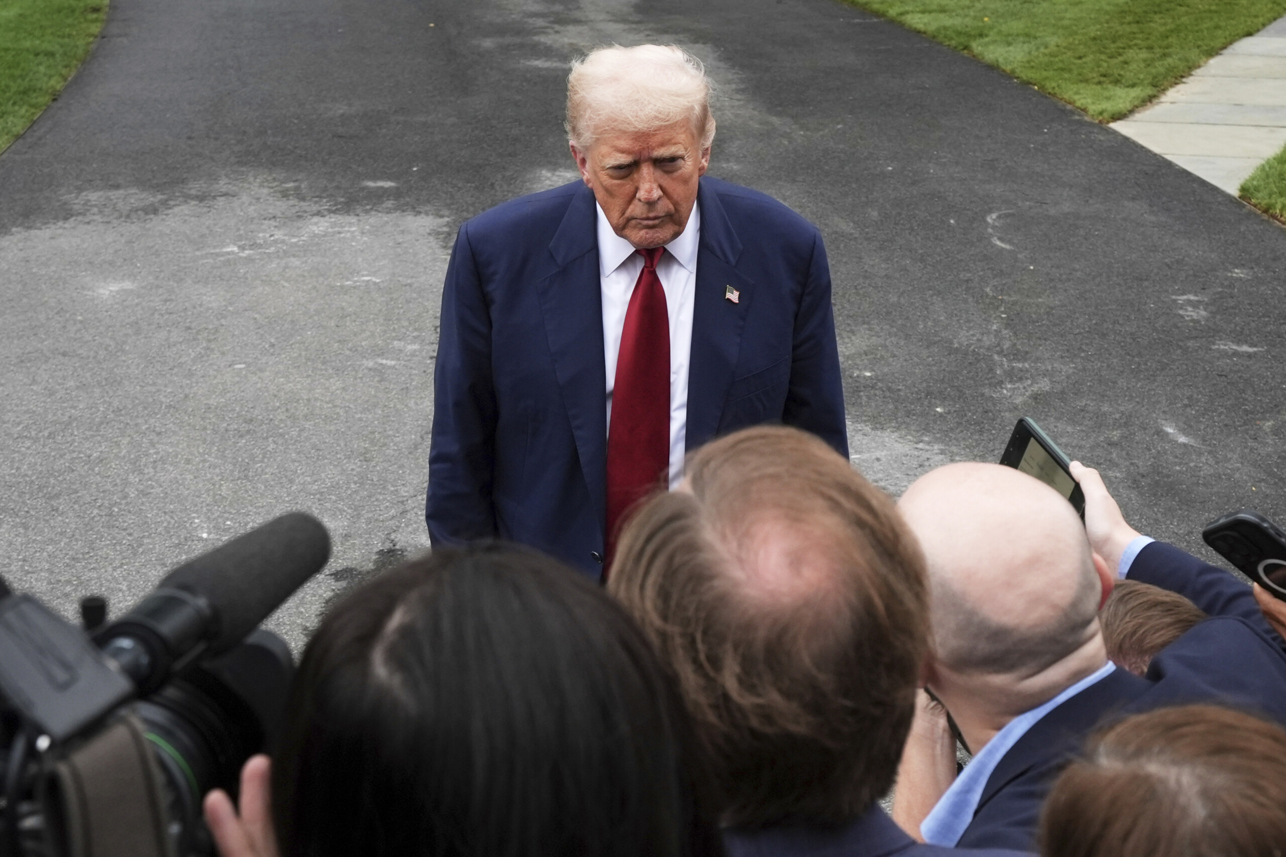 epstein case trump no one asked me to pardon maxwell scaled