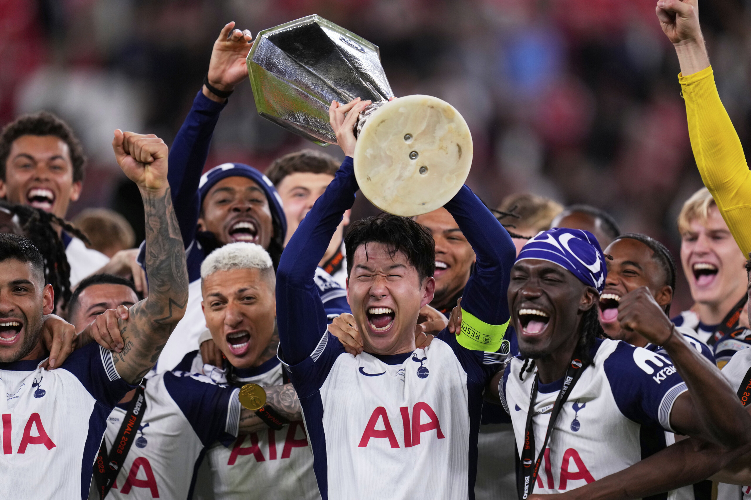 son leaves the pitch in tears at the end of his last game with tottenham scaled