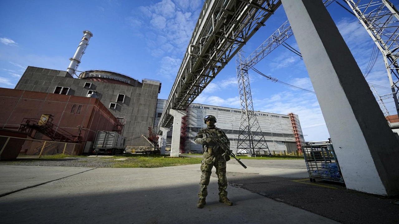ukraine iaea reports explosions and black smoke in the zaporizhzhia area