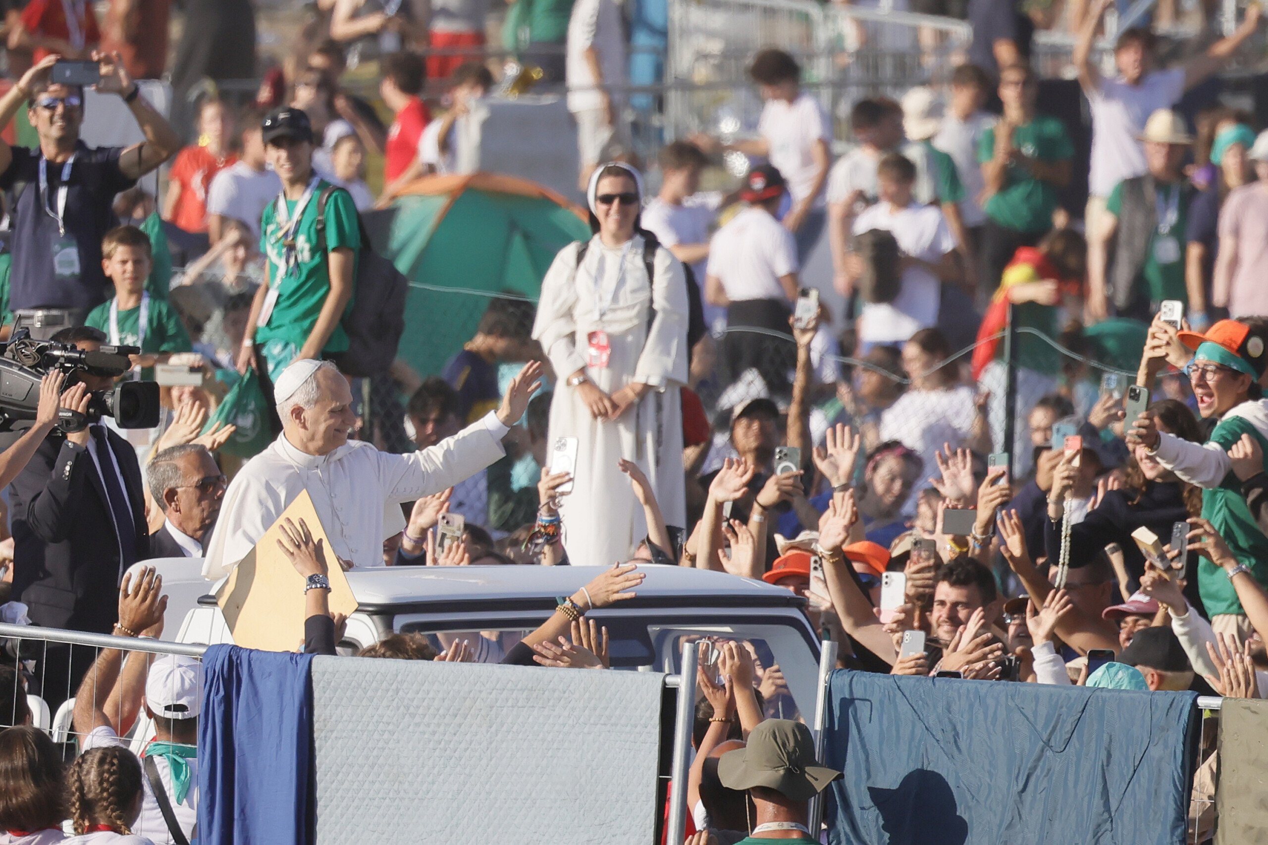 youth jubilee pope we are with the young people of gaza and ukraine scaled