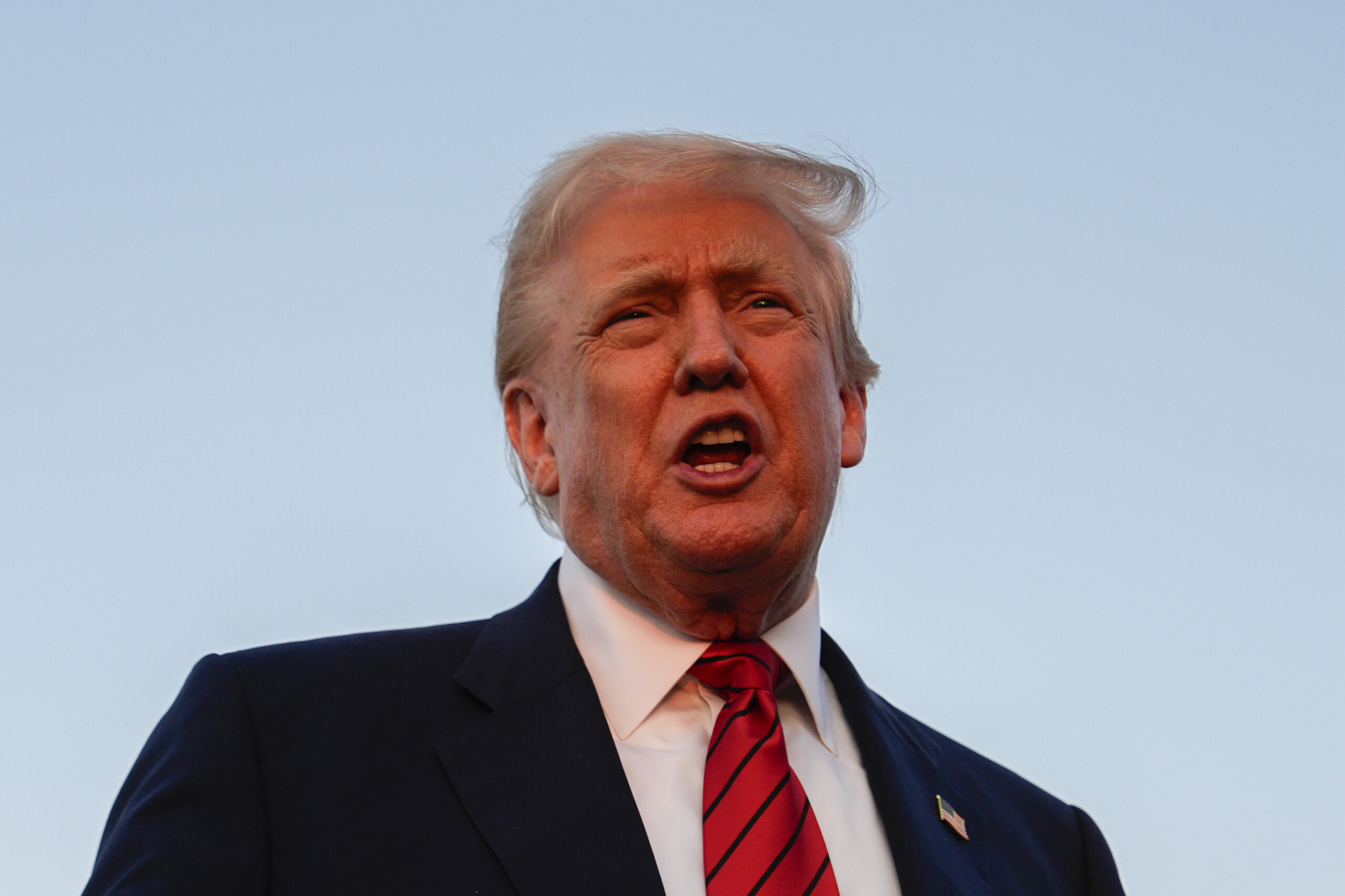 trump india buys oil from russia i will increase tariffs scaled