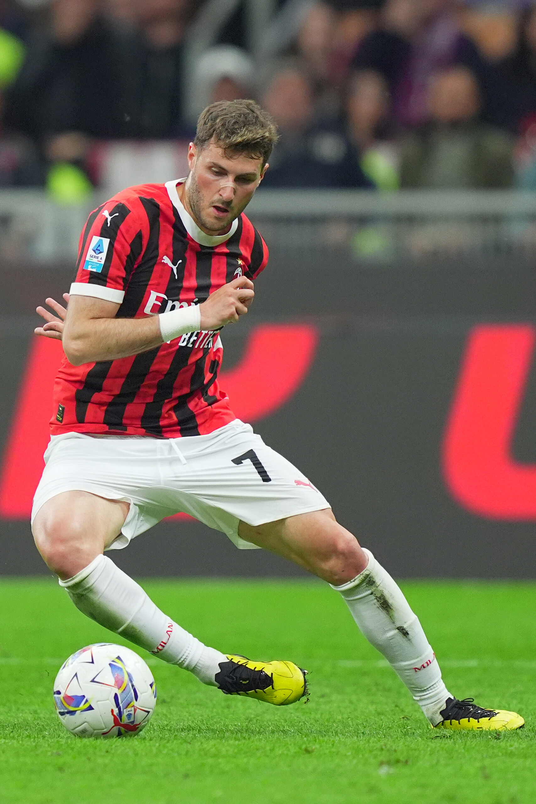 gimenezs goal not enough for milan 1 1 draw in friendly against leeds scaled