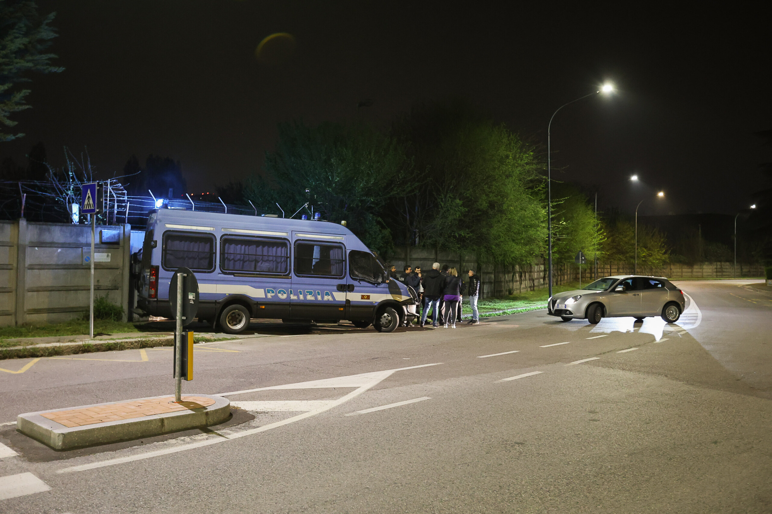 reggio calabria illegal rave in bagnara calabra broken up by the carabinieri scaled