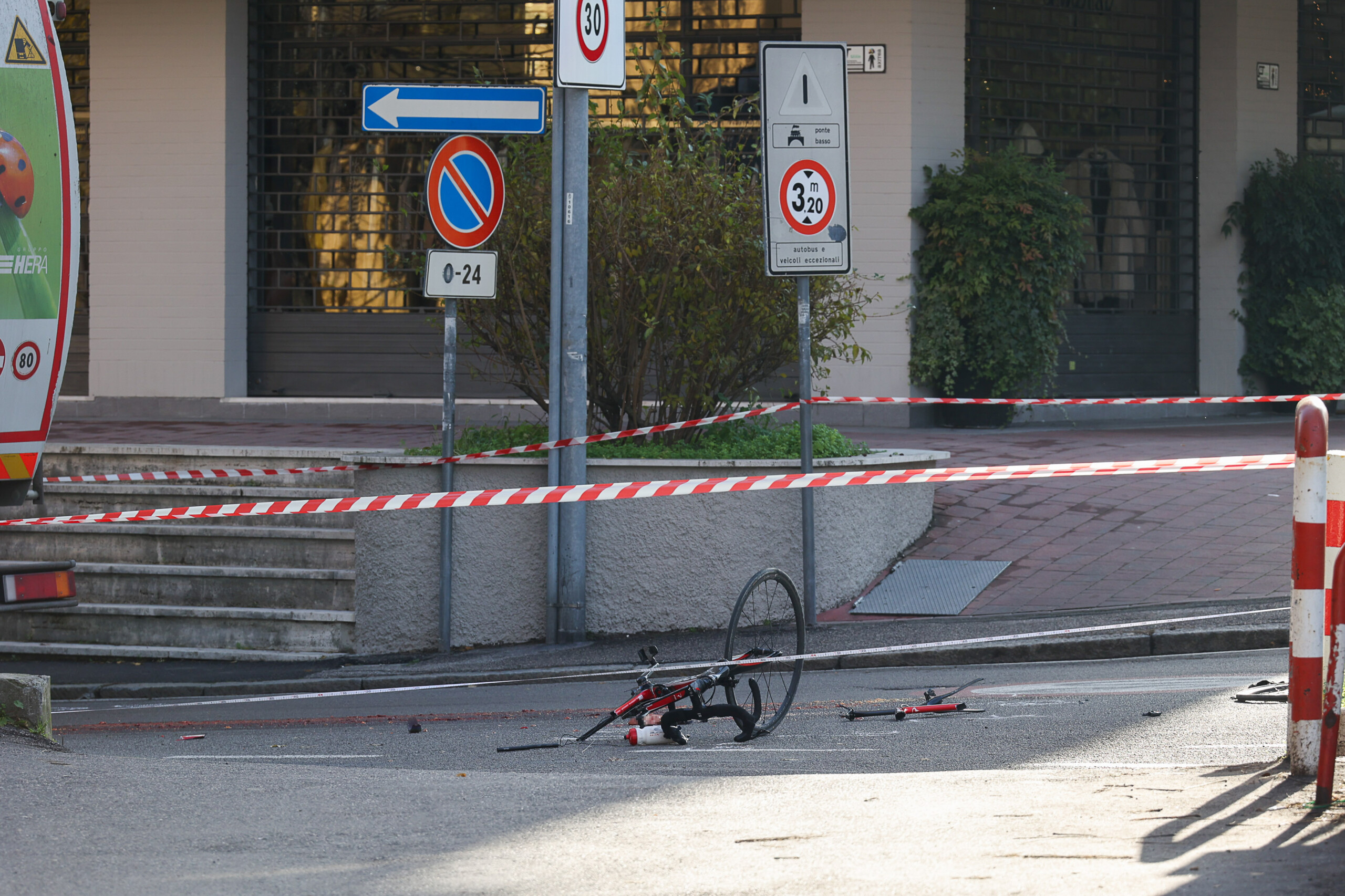 road accidents car collides with bicycle cyclist dies near verona scaled