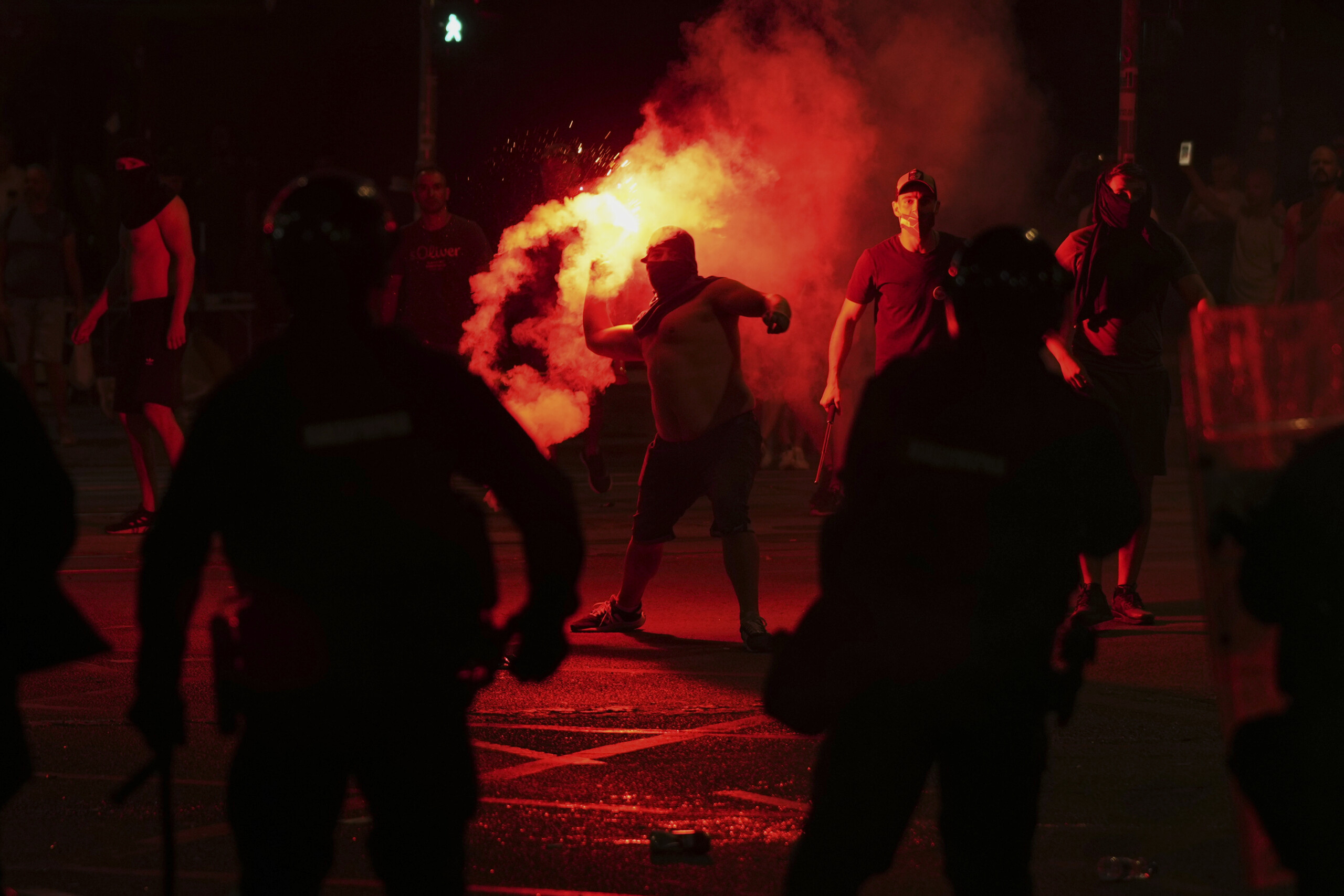 serbia violent clashes between protesters and police during protests against vucic scaled