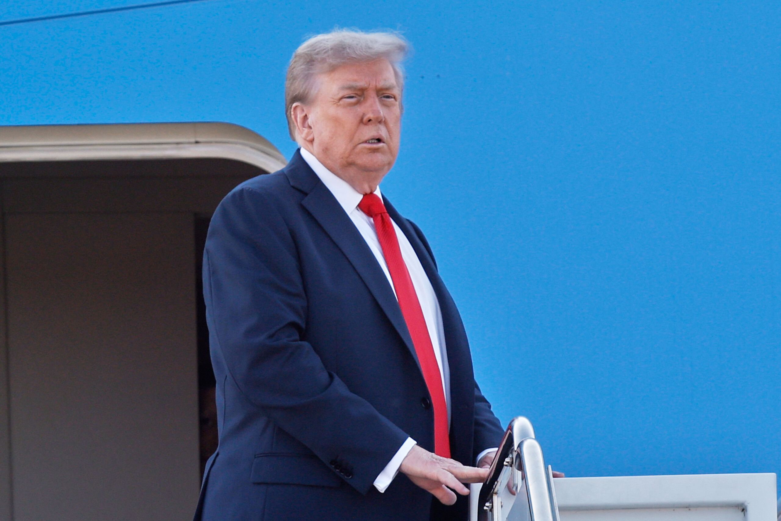 ukraine trump possible security guarantees from the us but not in the form of nato scaled