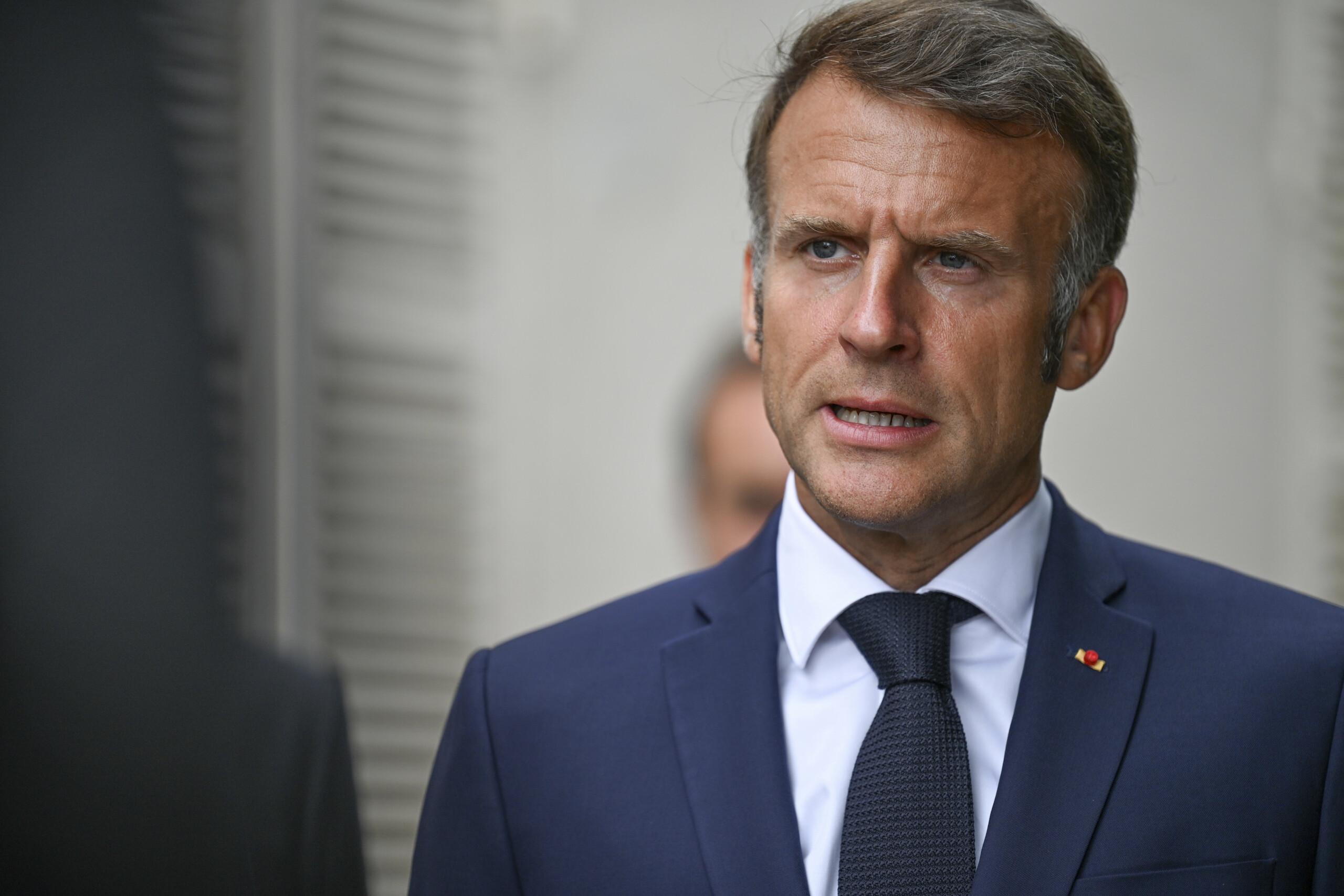 macron putin does not want peace he wants kiev to capitulate scaled