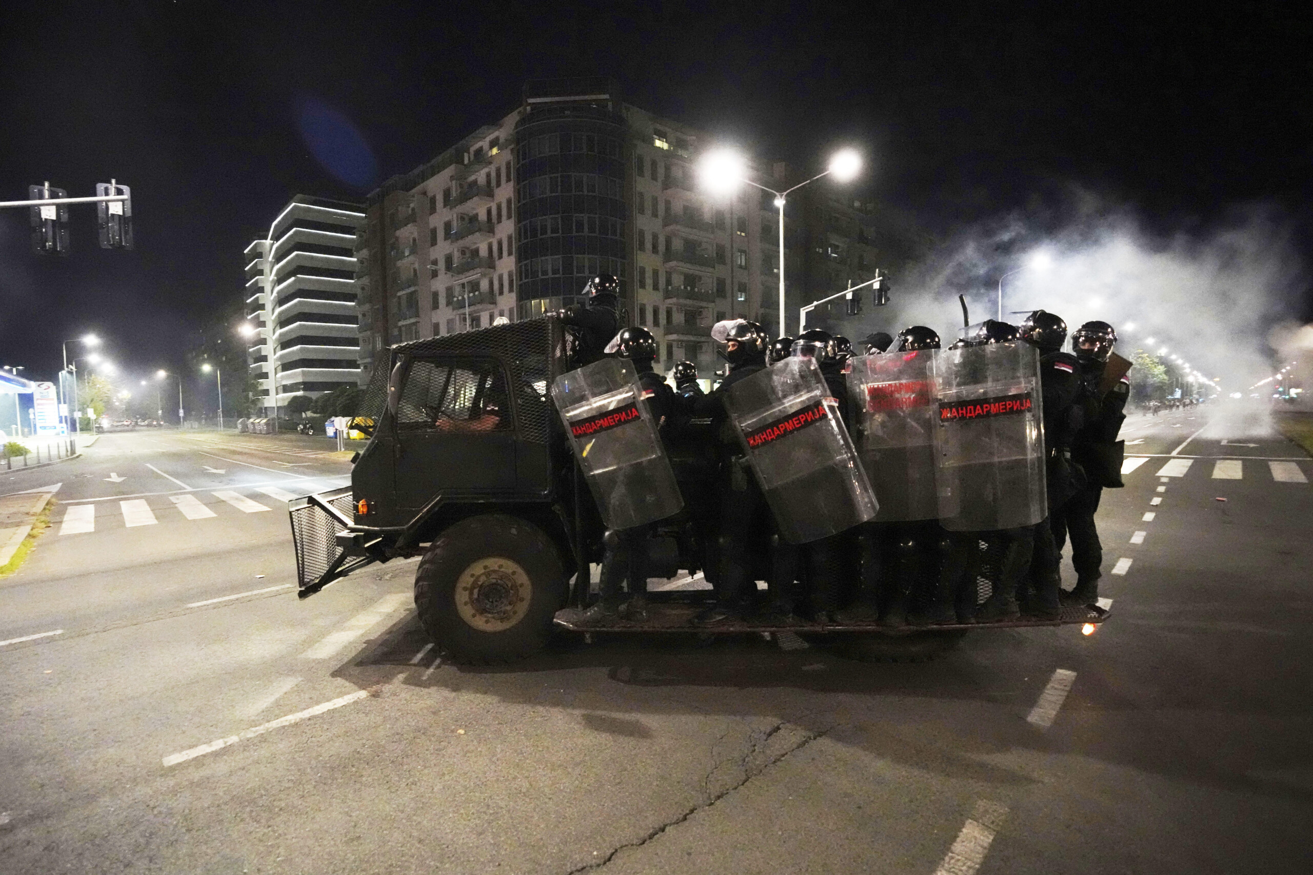 serbia protests against president vucic clashes in belgrade scaled