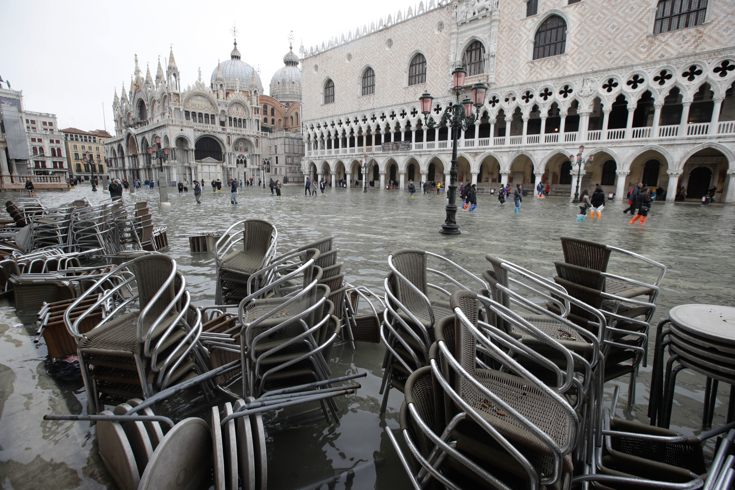bad weather yellow alert for the next 48 hours in venice scaled