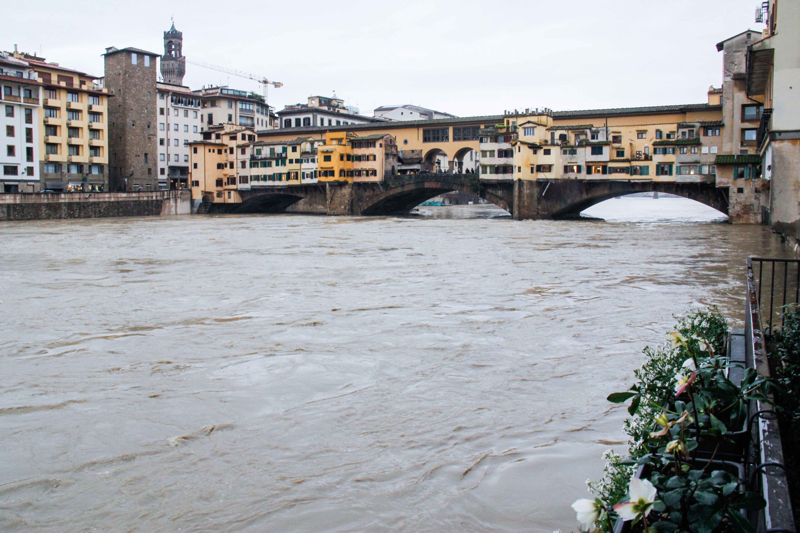 bad weather giani in tuscany cloudbursts and over 109000 lightning strikes in 12 hours scaled