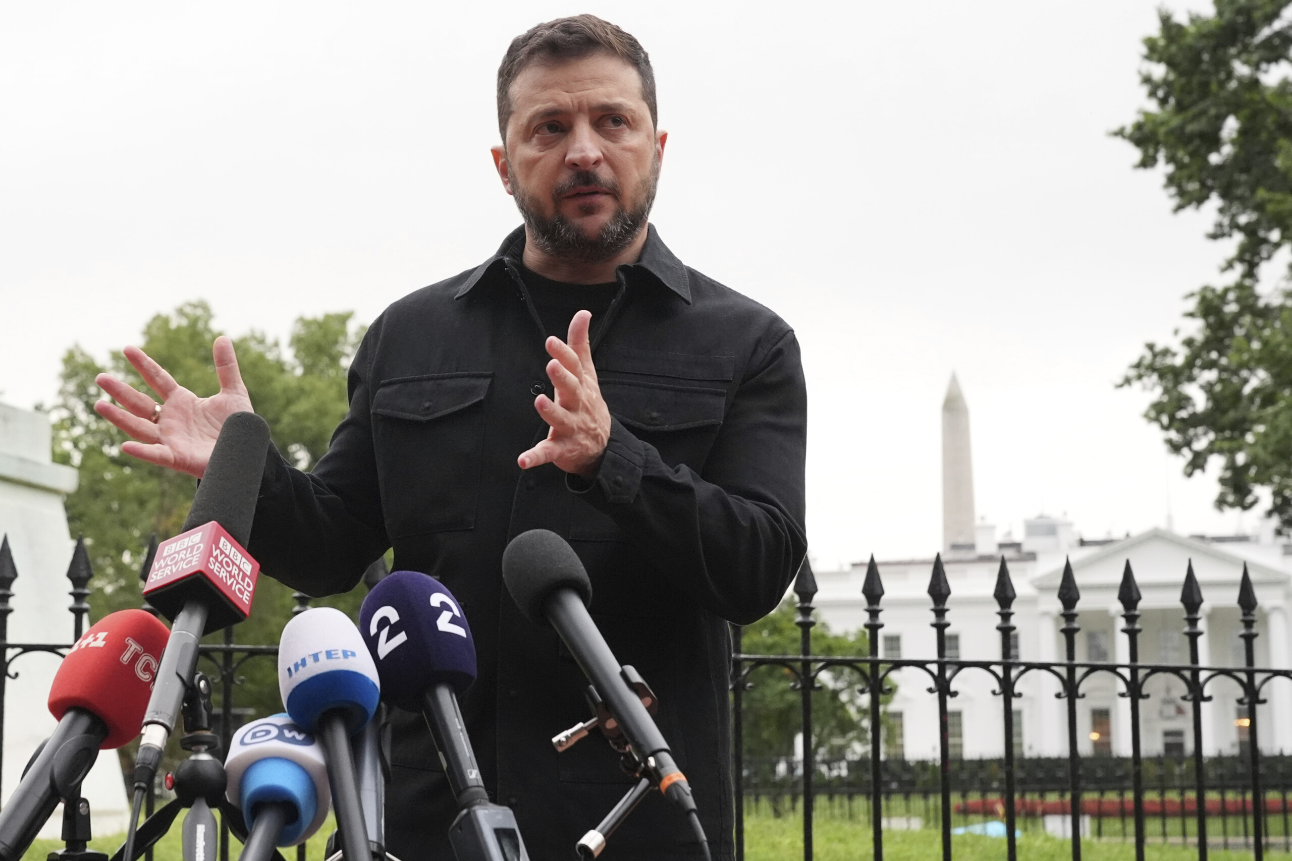 ukraine zelensky russia is trying to avoid a meeting scaled
