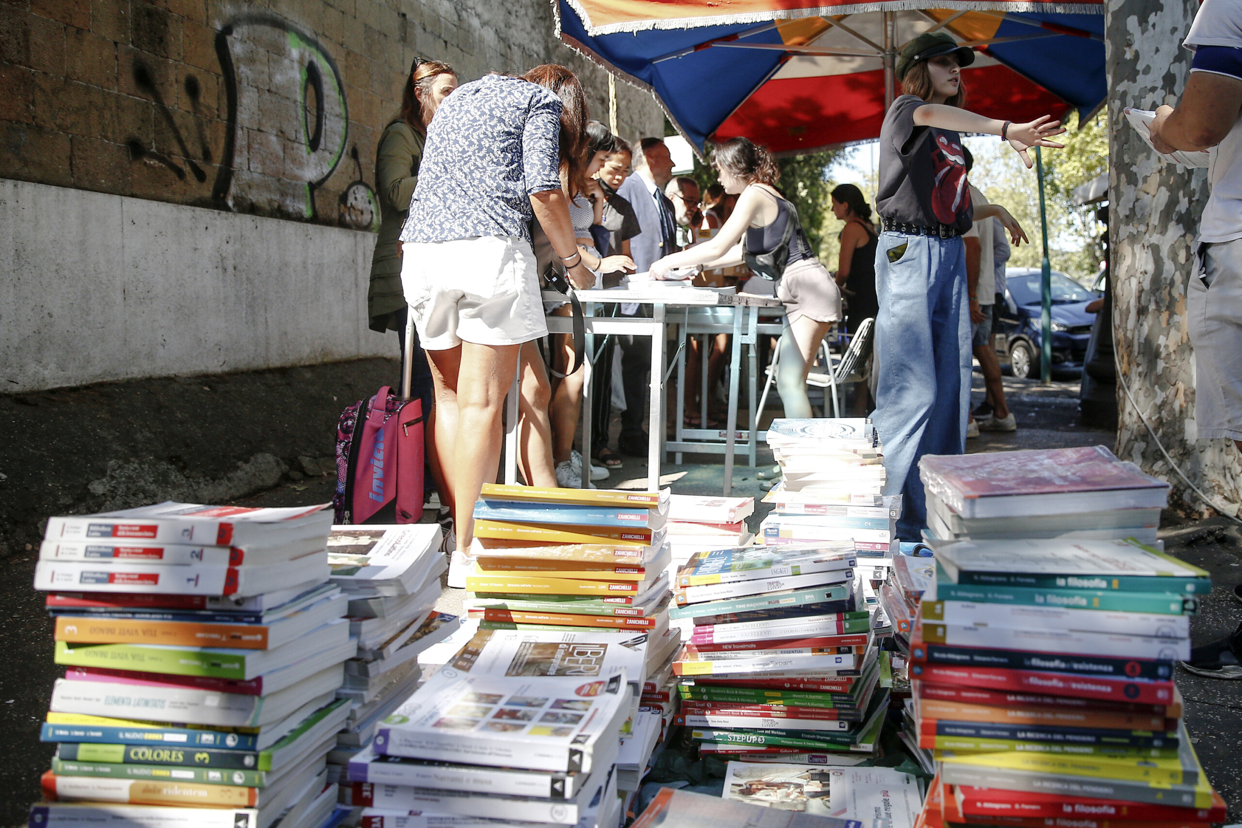 school codacons material and books cost e1300 per student scaled
