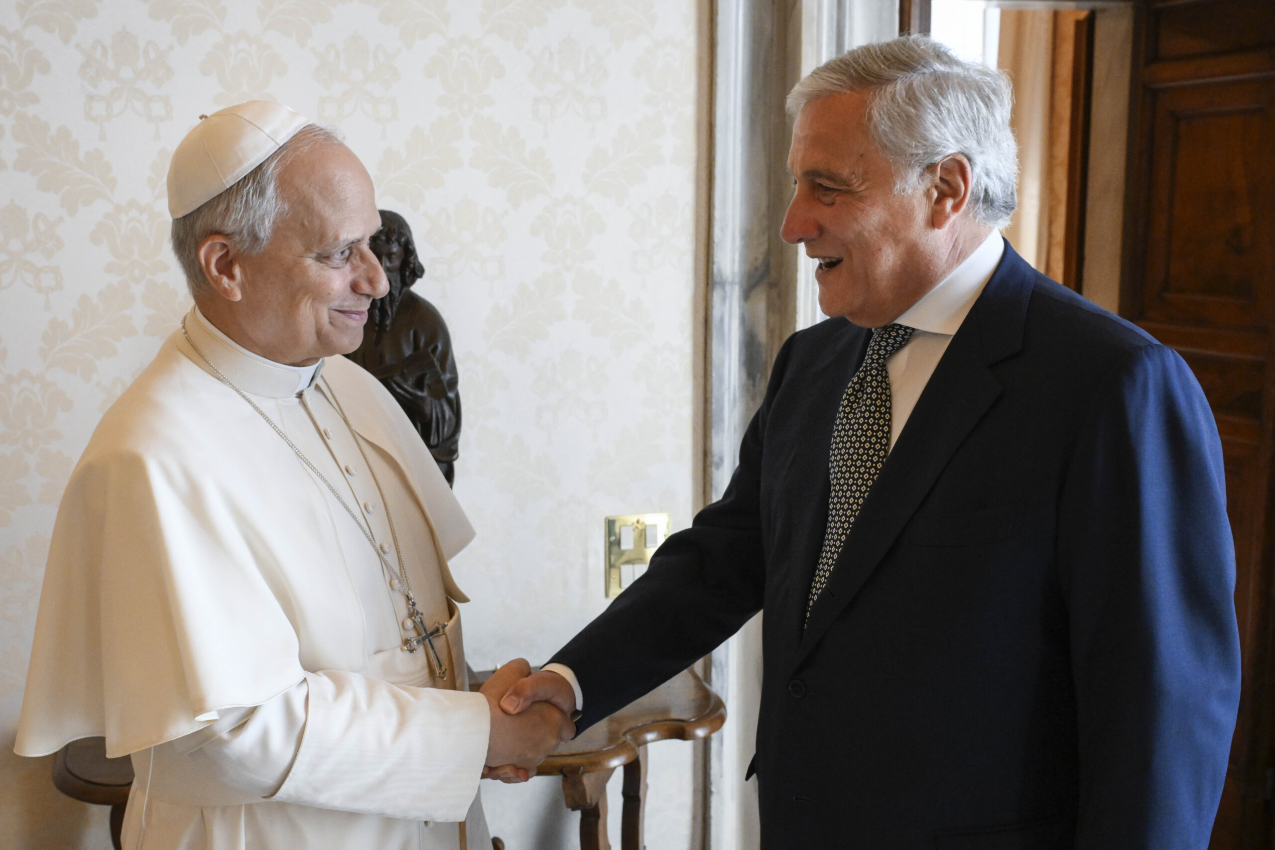ukraine tajani great confidence in pope leo xiv for peace scaled