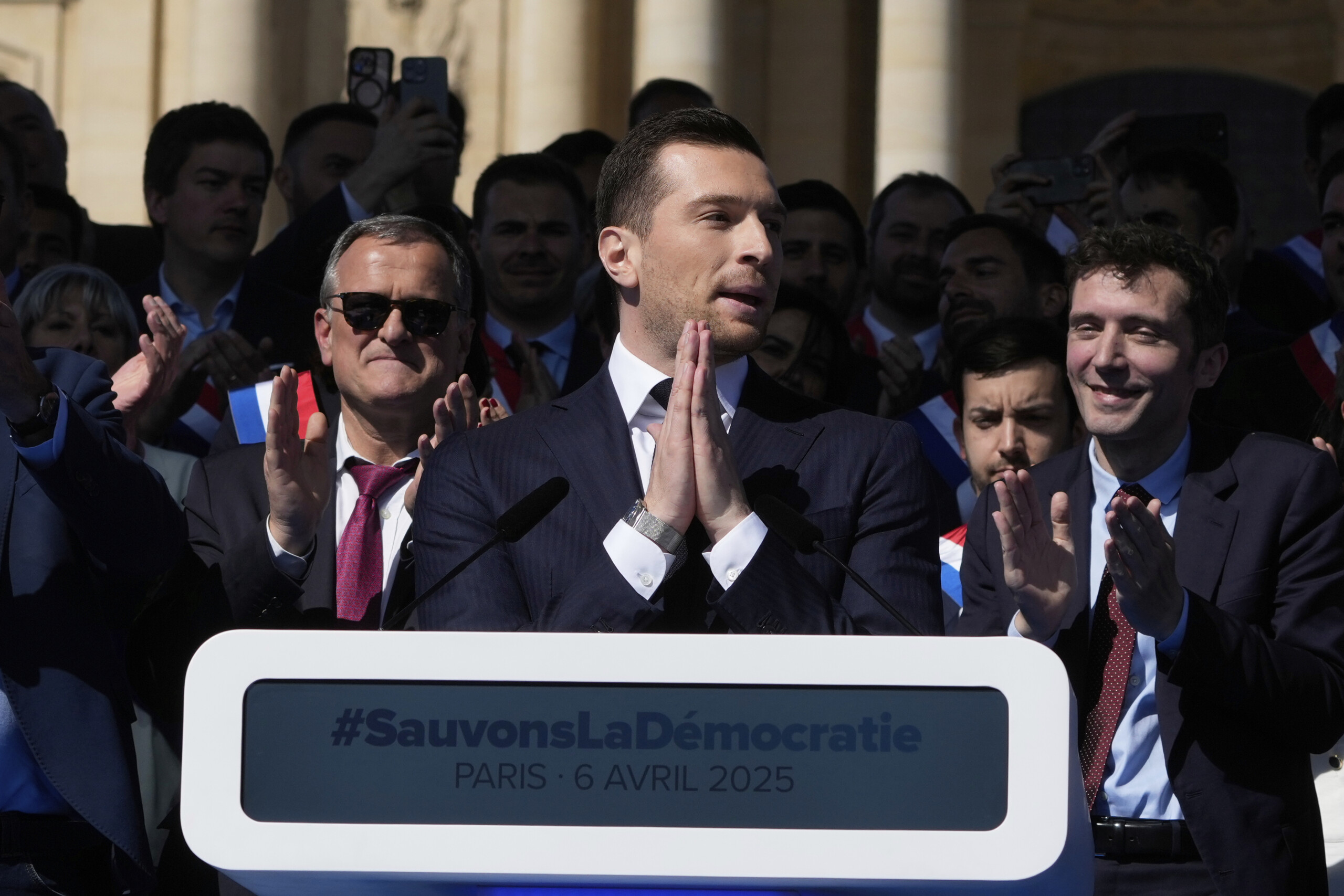 france bardella macron should dissolve parliament or resign scaled