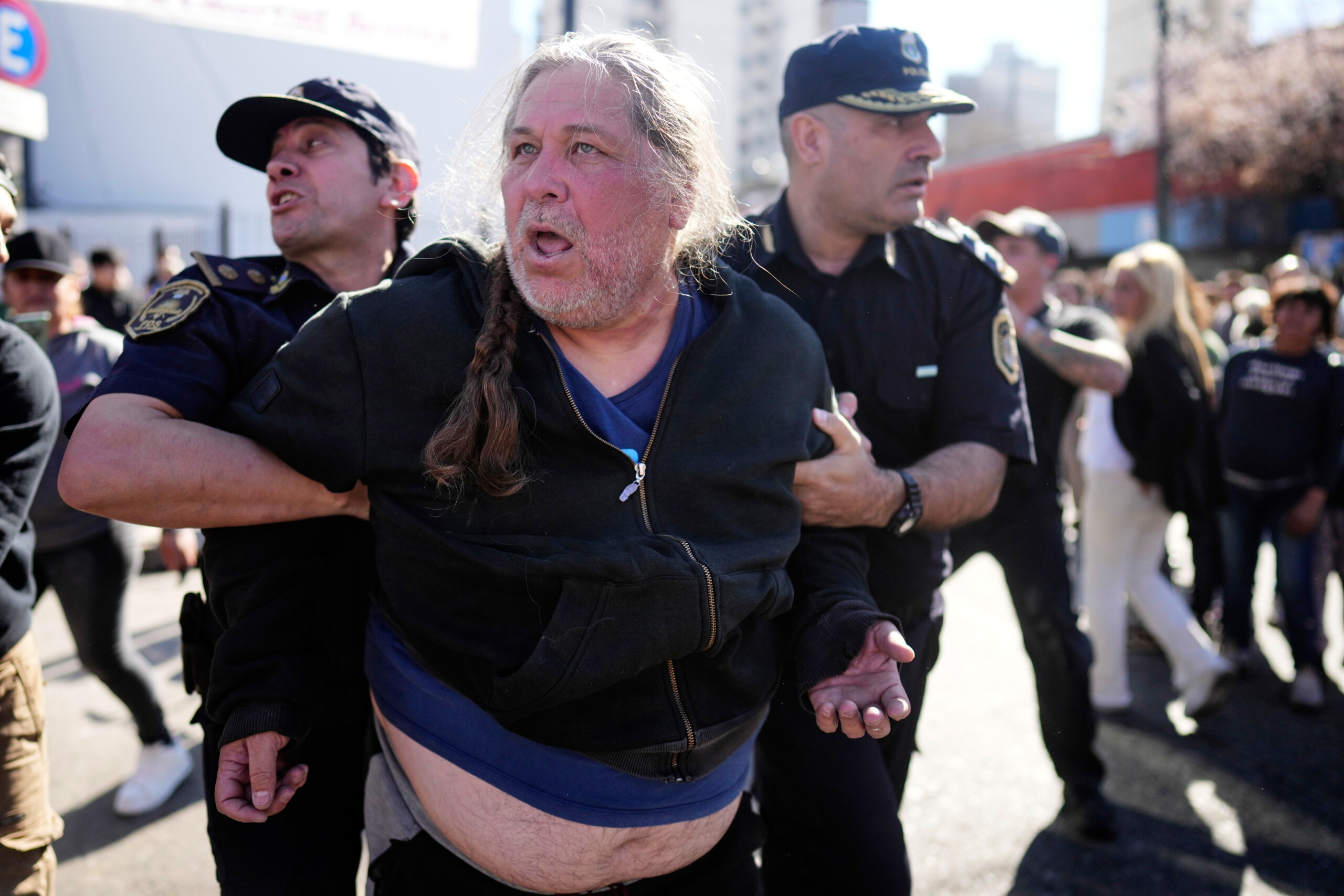 argentina stones thrown at javier mileis presidential procession scaled
