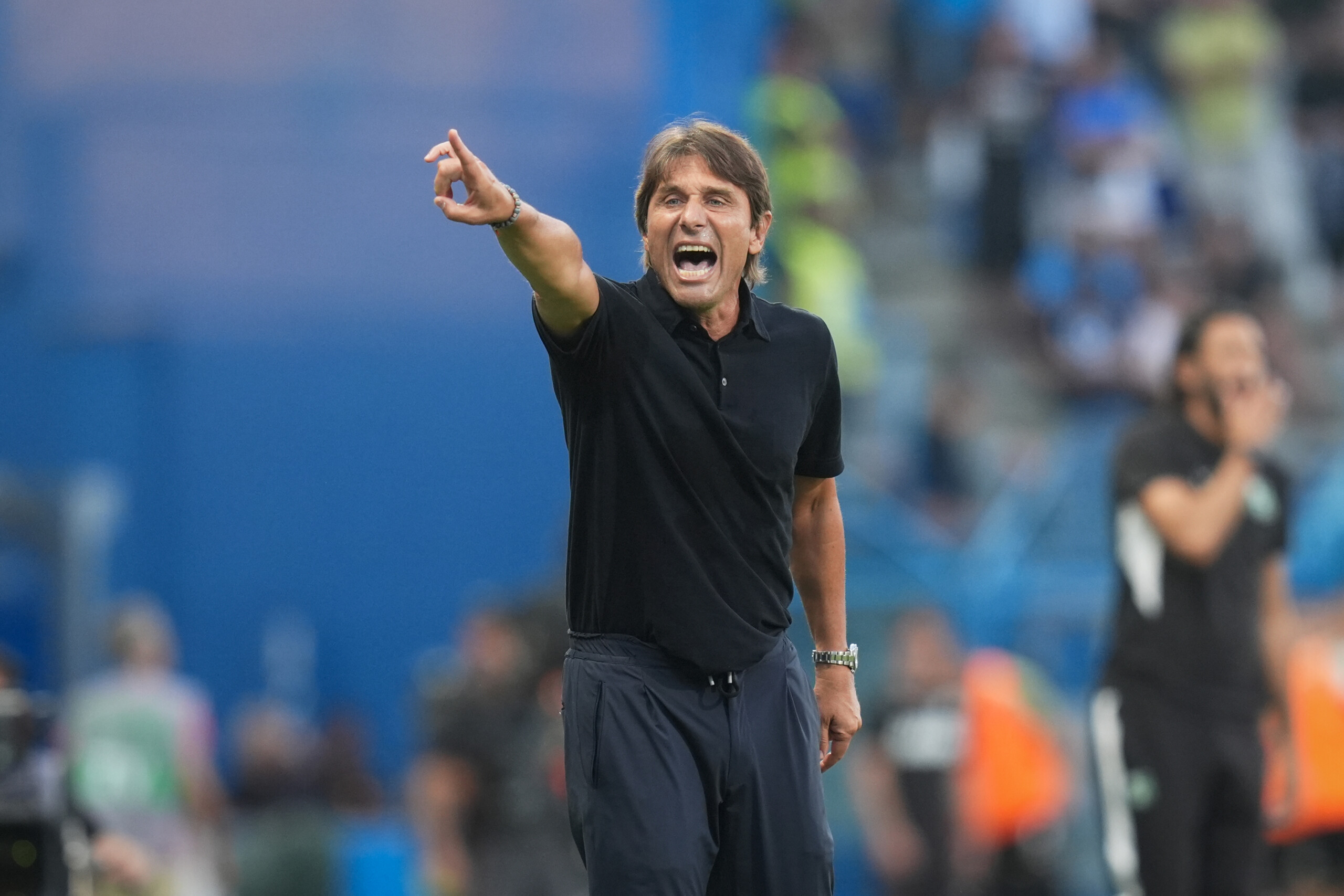 football conte its a joy to return to the maradona lets not forget the past scaled