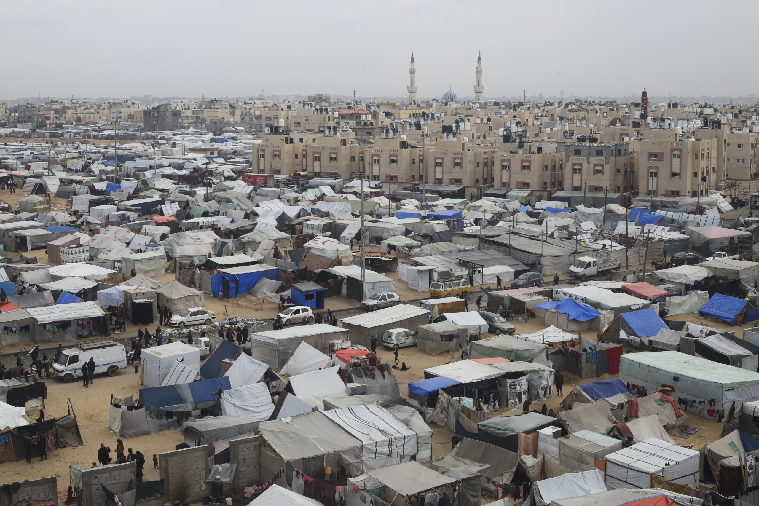 middle east un forcing people in gaza to move further south leads to disaster scaled