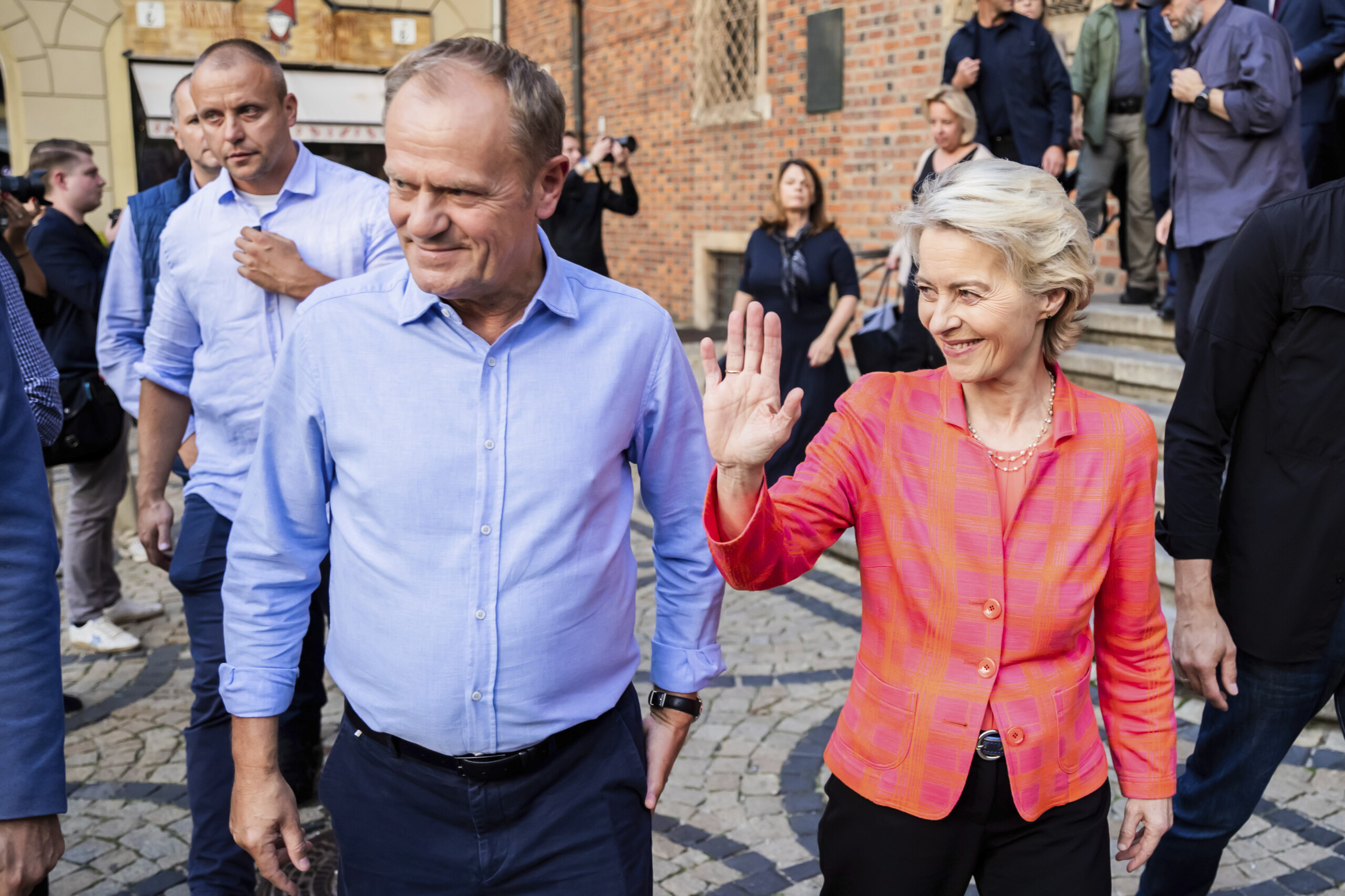 eu von der leyen praises poland together for a europe that protects scaled