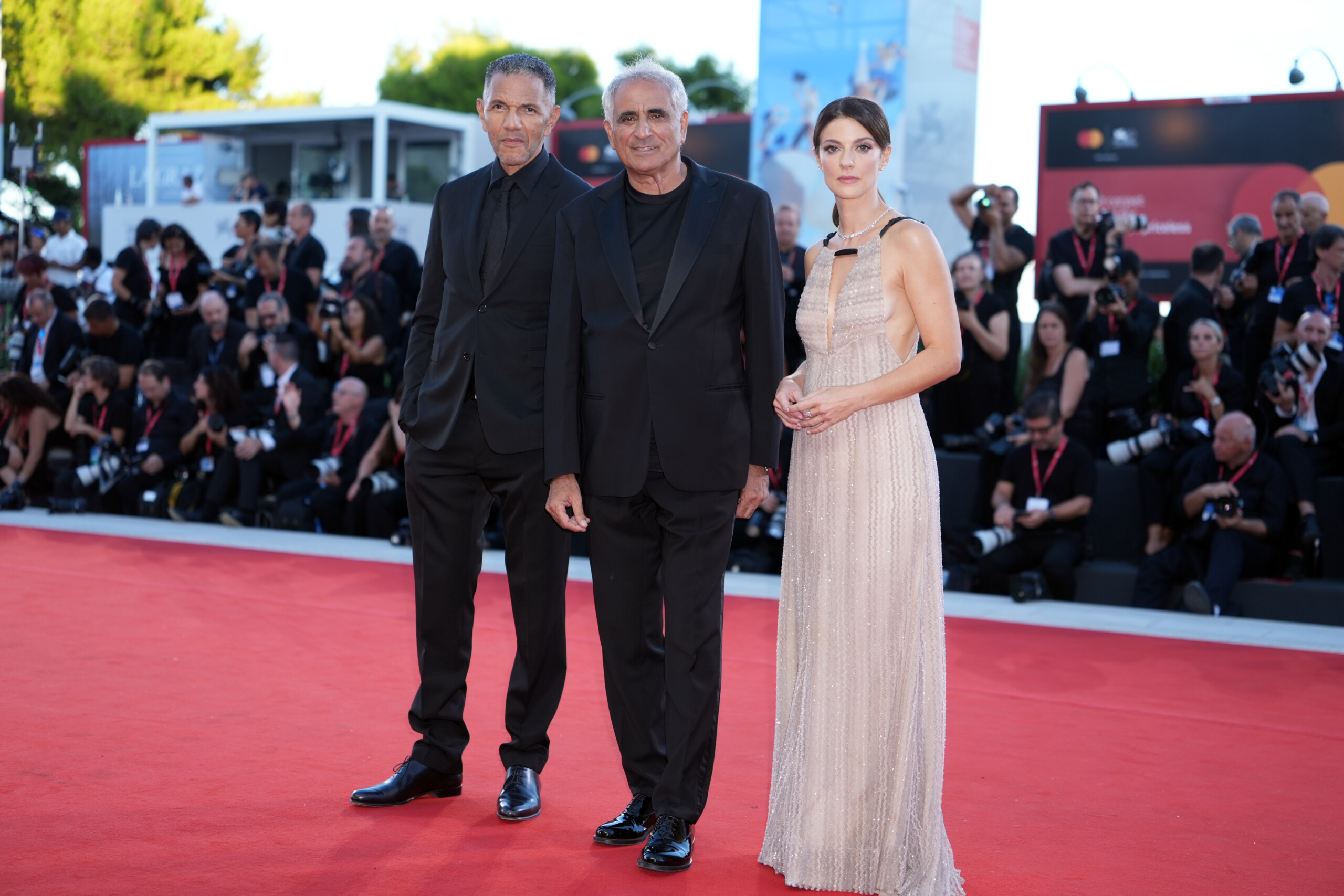 venice 82 10 minutes of applause for elisa starring barbara ronchi scaled