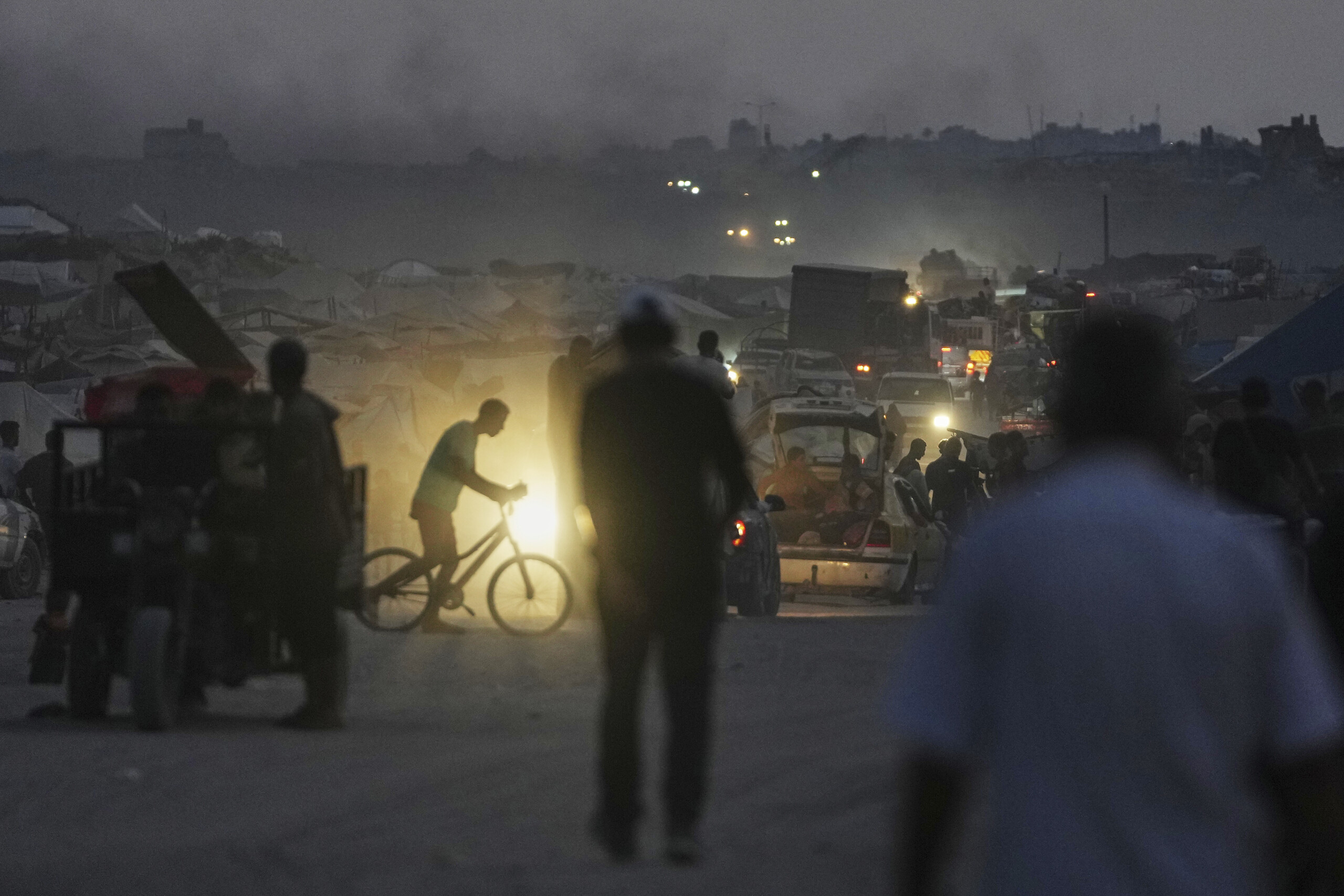 middle east idf tells gaza city residents to move south to humanitarian zone scaled