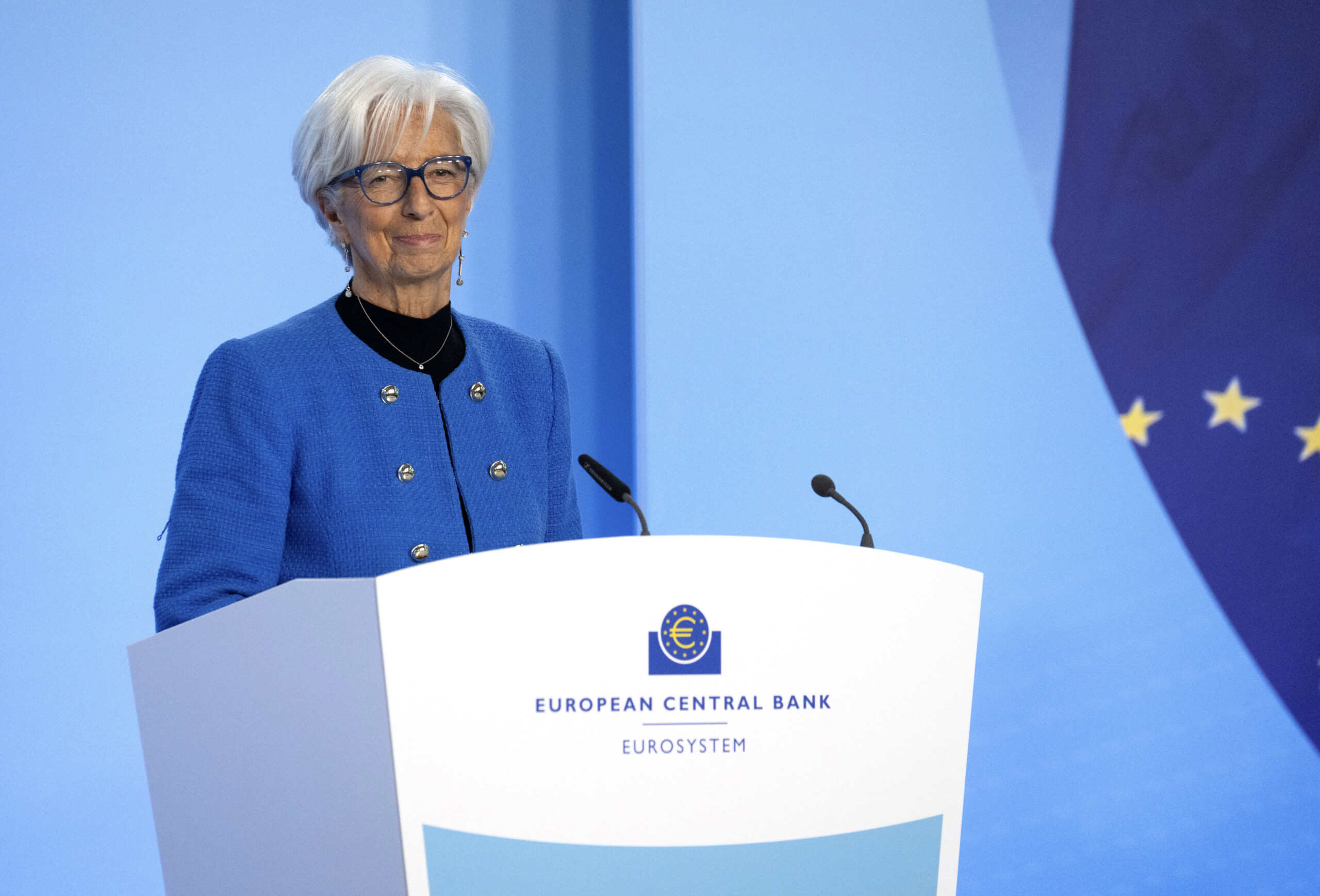 ecb governing council leaves interest rates unchanged scaled