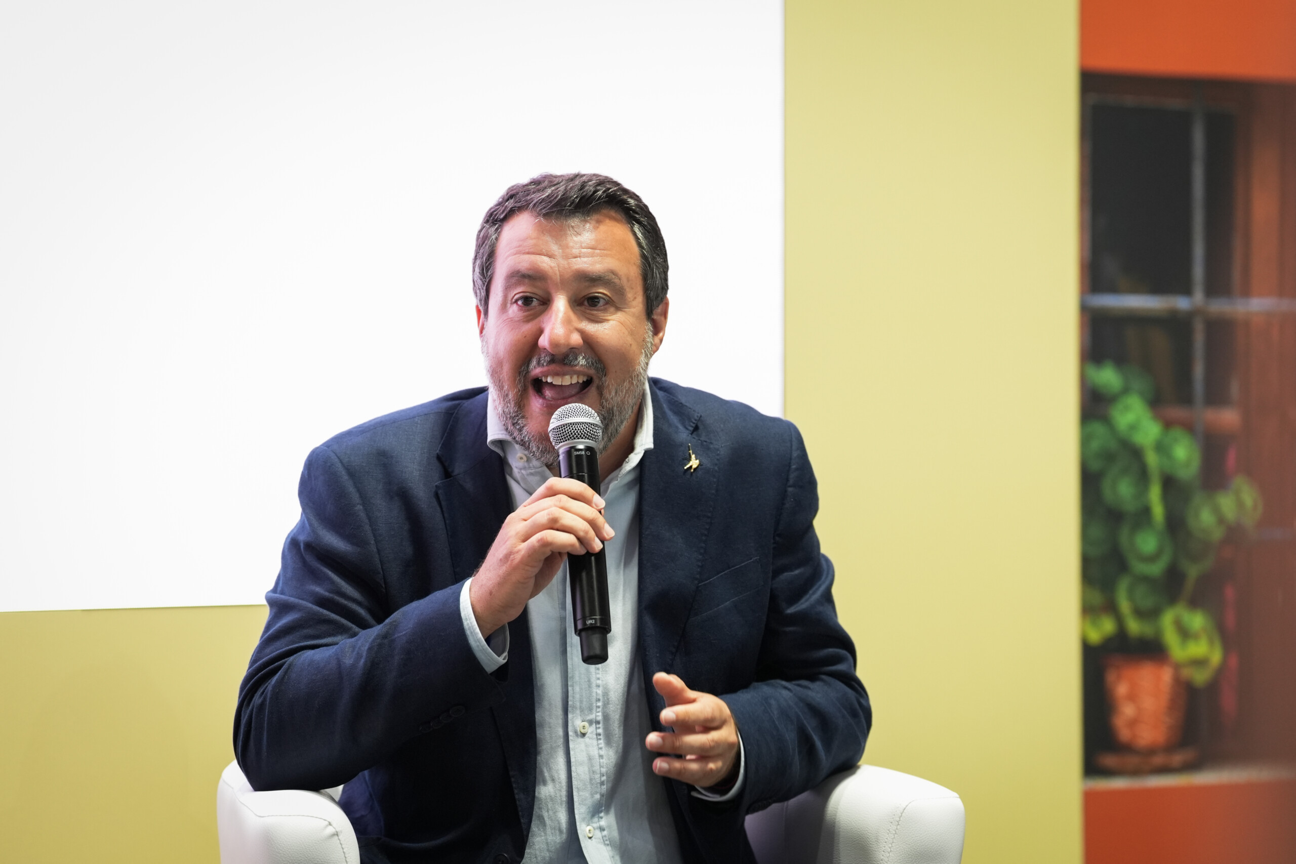 pontida salvini there will be a new governor of veneto bardella among the guests scaled