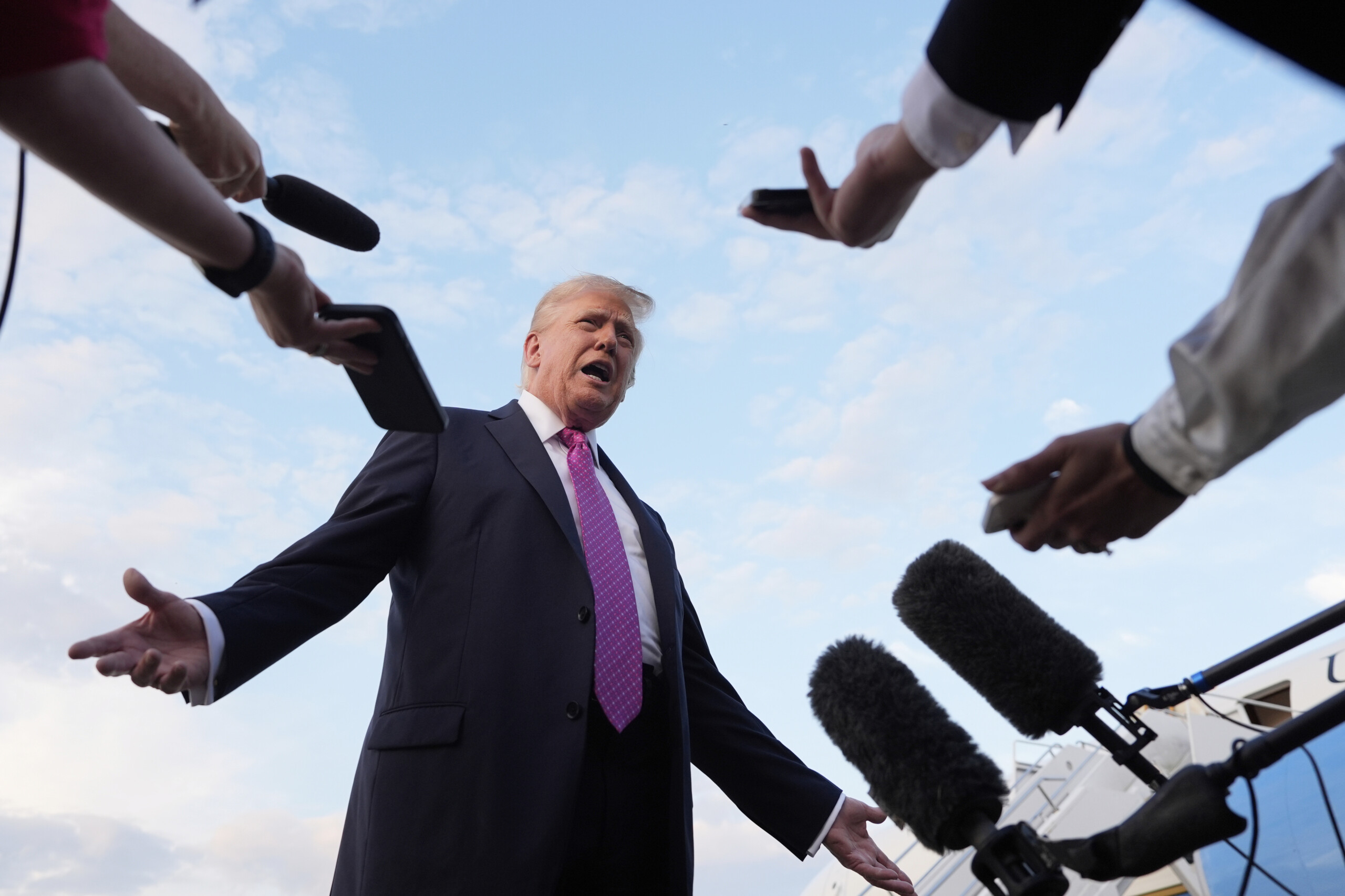 ukraine trump sanctions against russia not tough enough eu should tighten them scaled