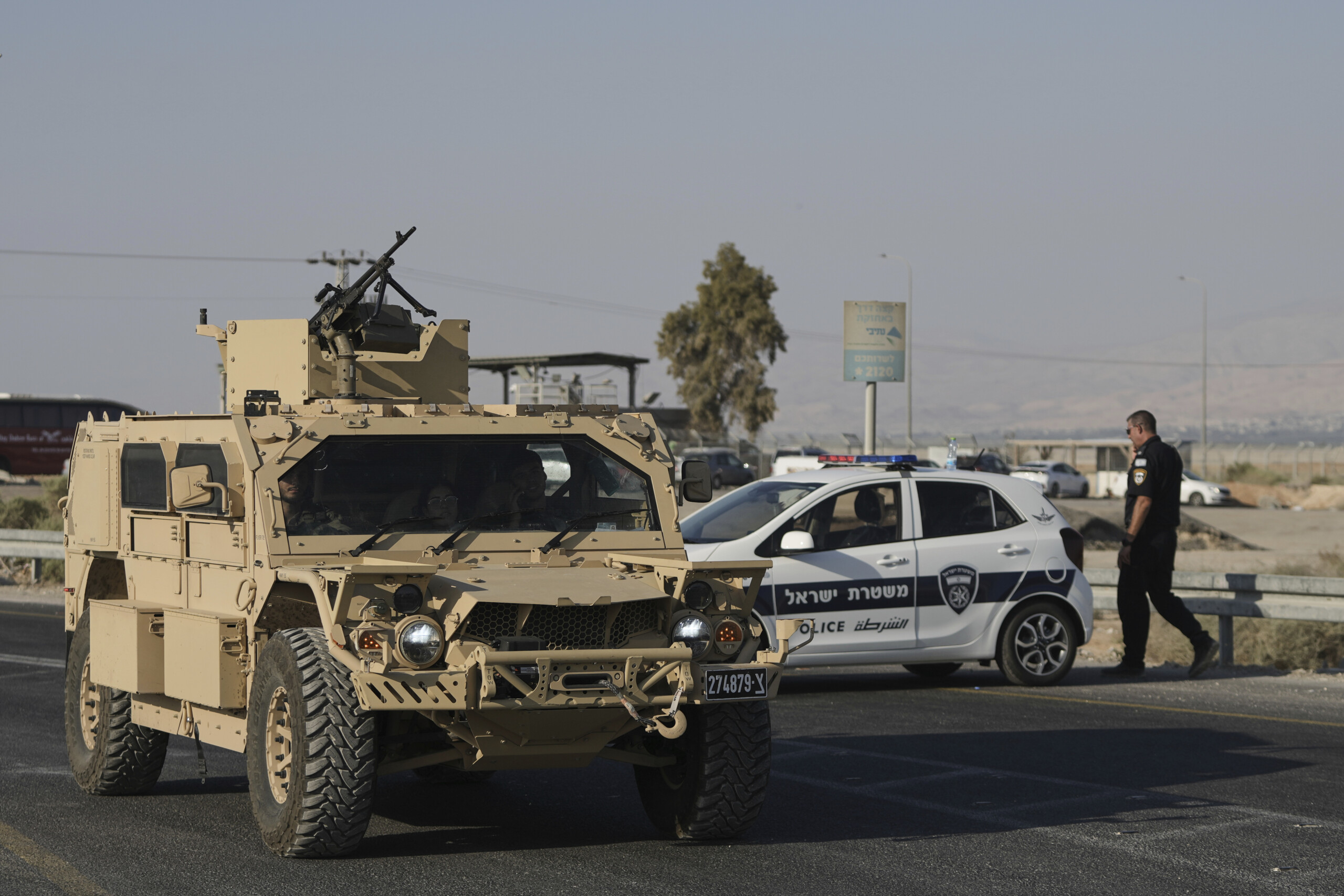 netanyahu two soldiers killed at allenby they are heroes scaled