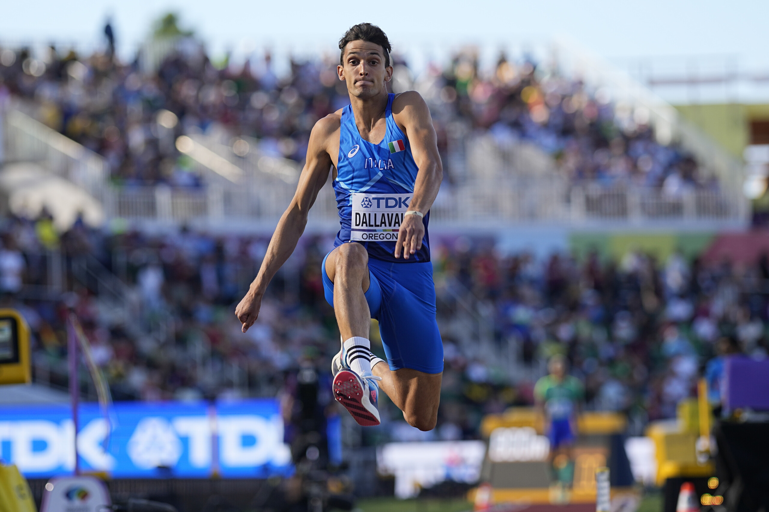 athletics world championships italian dallavalle wins silver in triple jump scaled