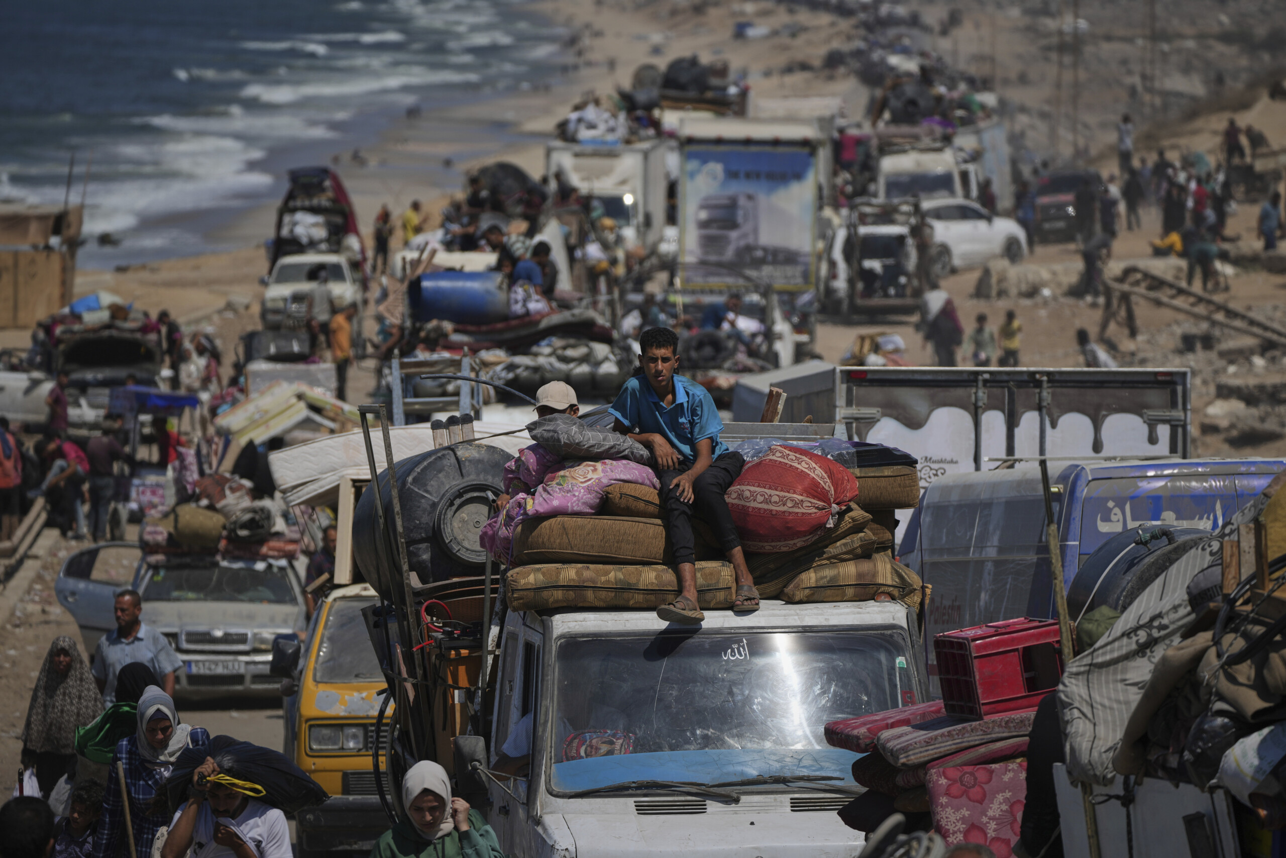 idf unprecedented force in gaza city residents should leave scaled