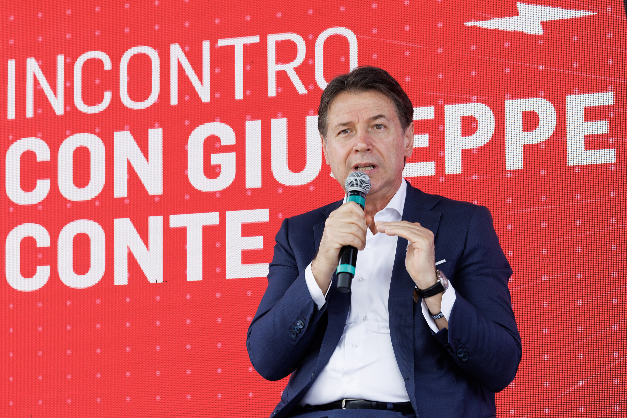 government conte meloni should not talk about meritocracy she has favored her friends scaled