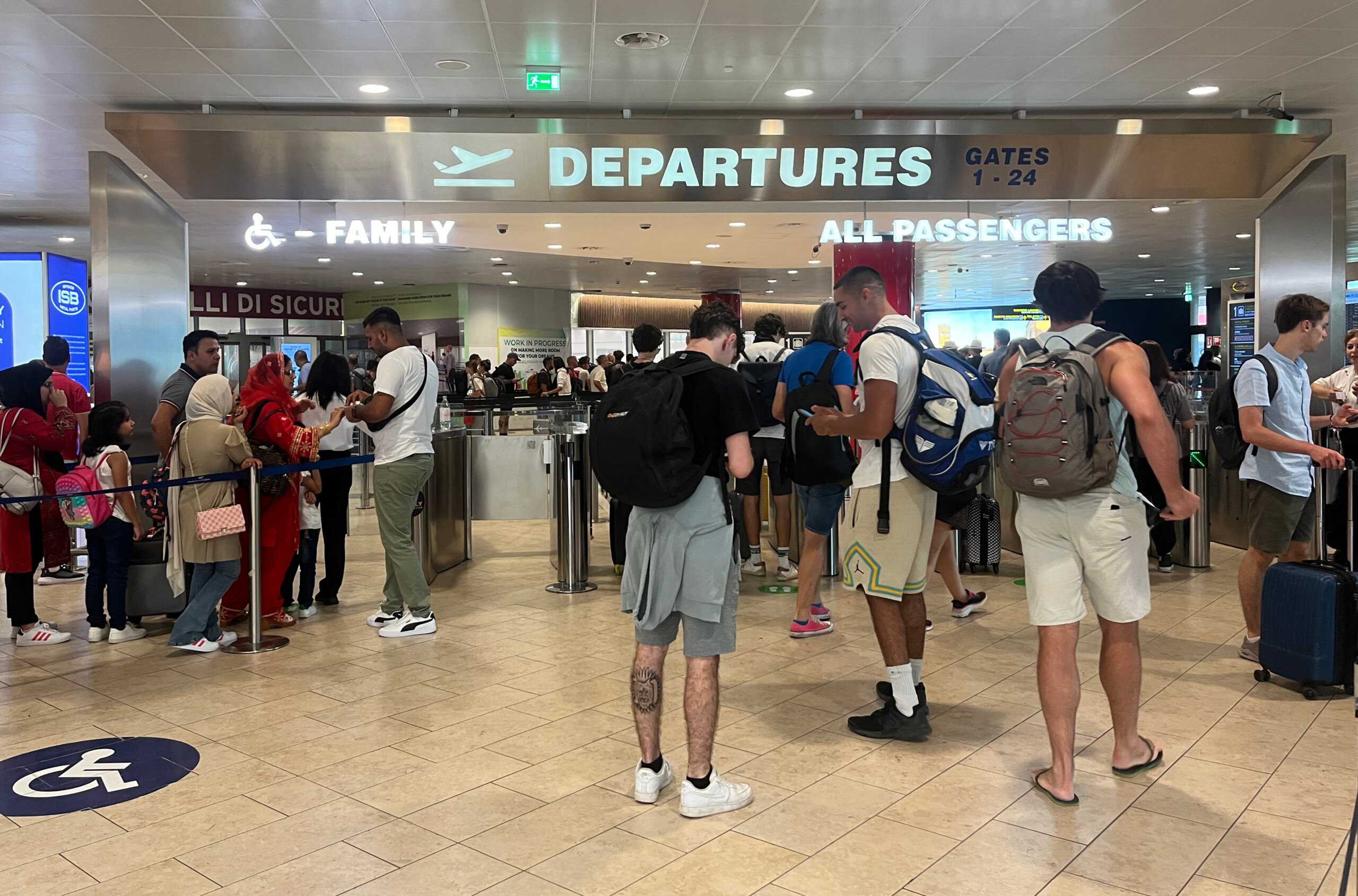 cybersecurity attacks on european airports man arrested in the uk scaled