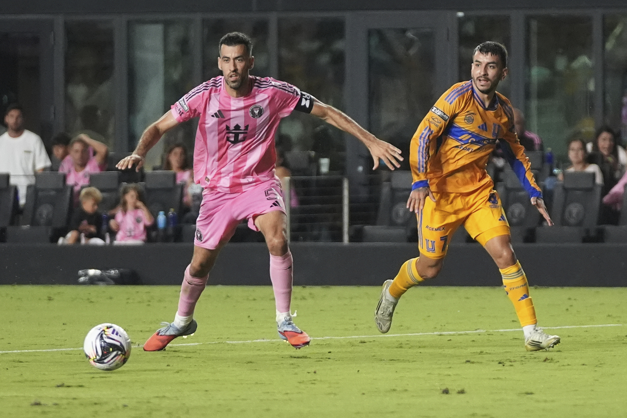 busquets announces his retirement at the end of the season its the right time