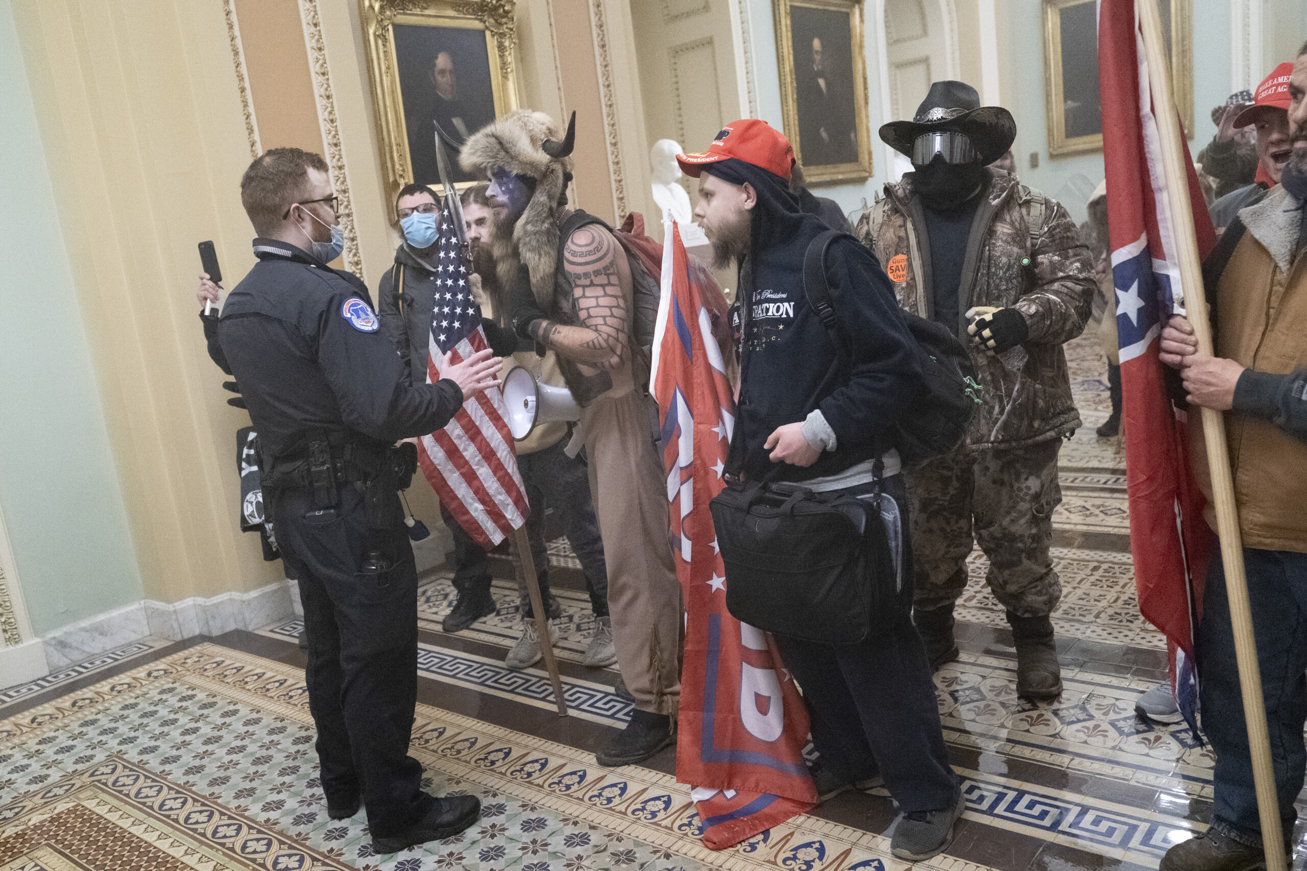 usa trump 200 fbi agents among crowd during capitol assault scaled
