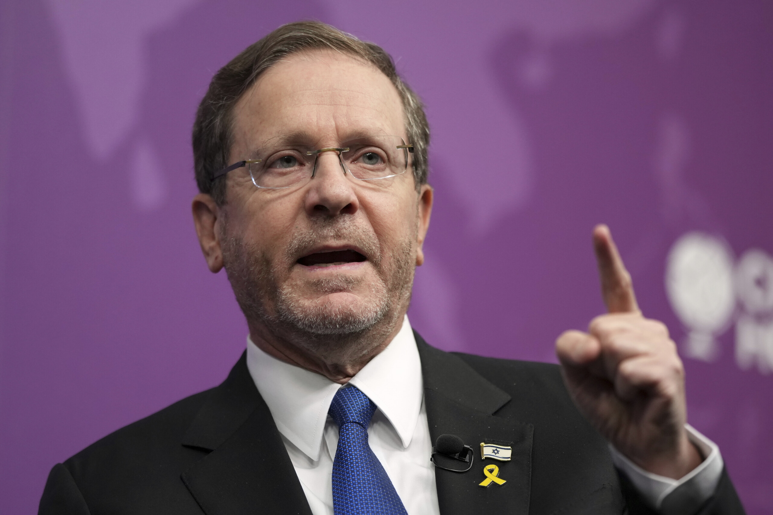 israel herzog considers pardon for netanyahu on corruption trial scaled