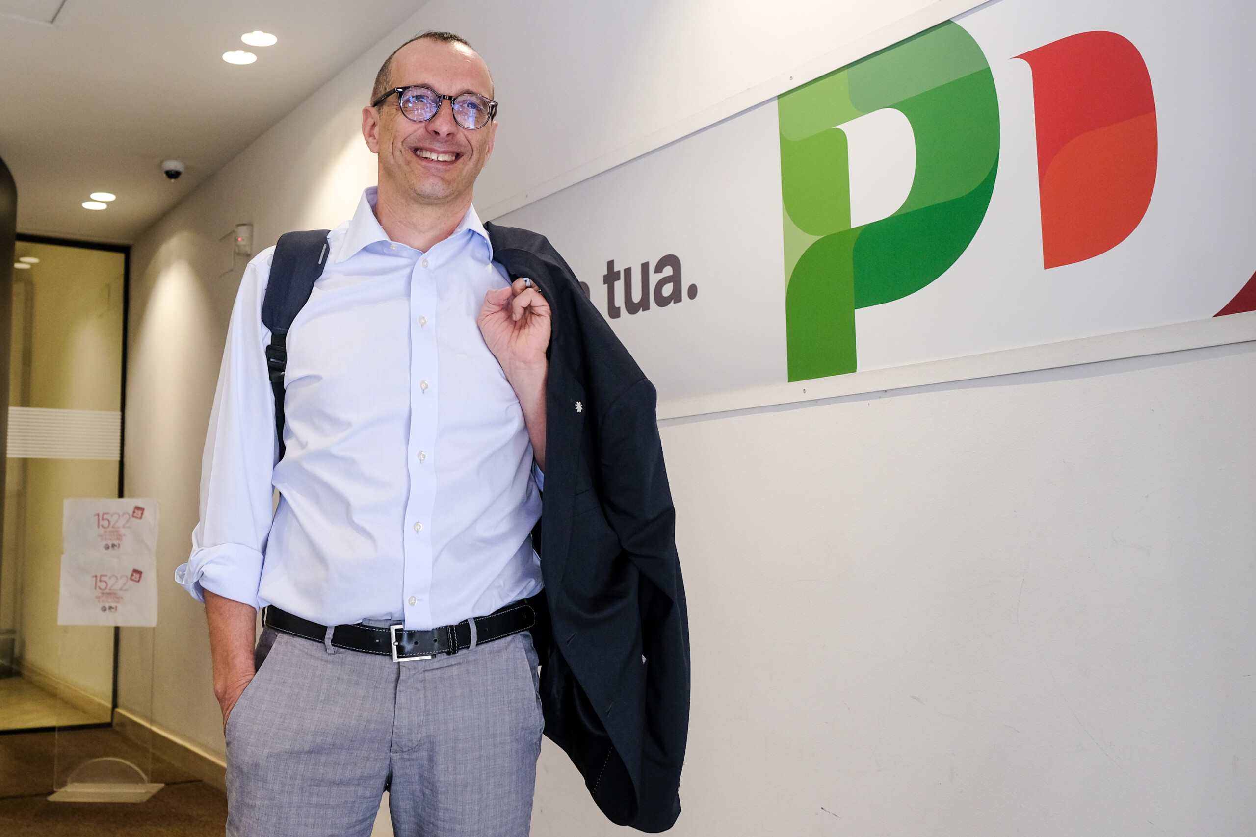 marche regional elections ricci i called acquaroli to congratulate him it was an uneven fight scaled