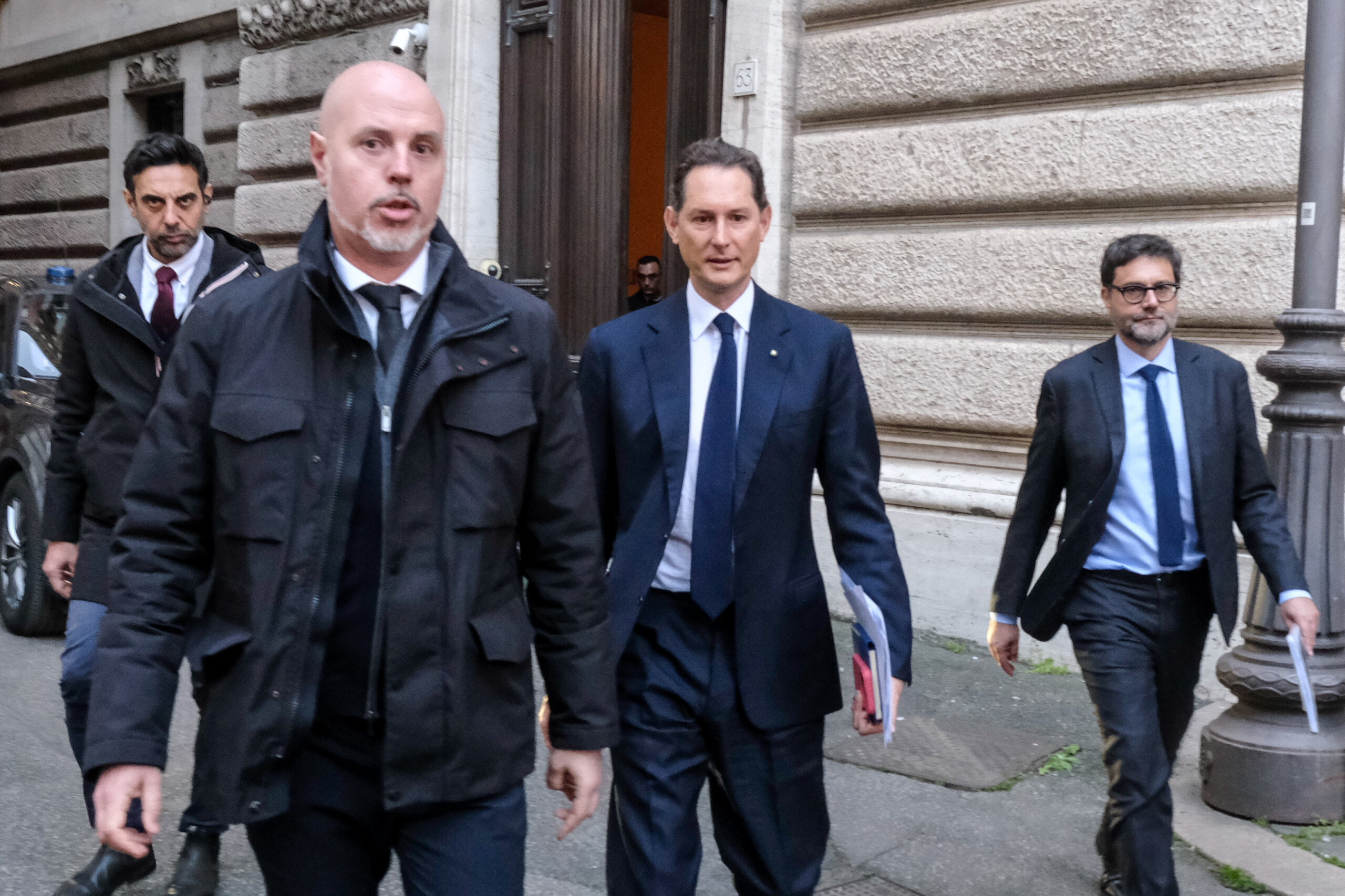stellantis fiom cgil 9600 employees lost in the last four years scaled