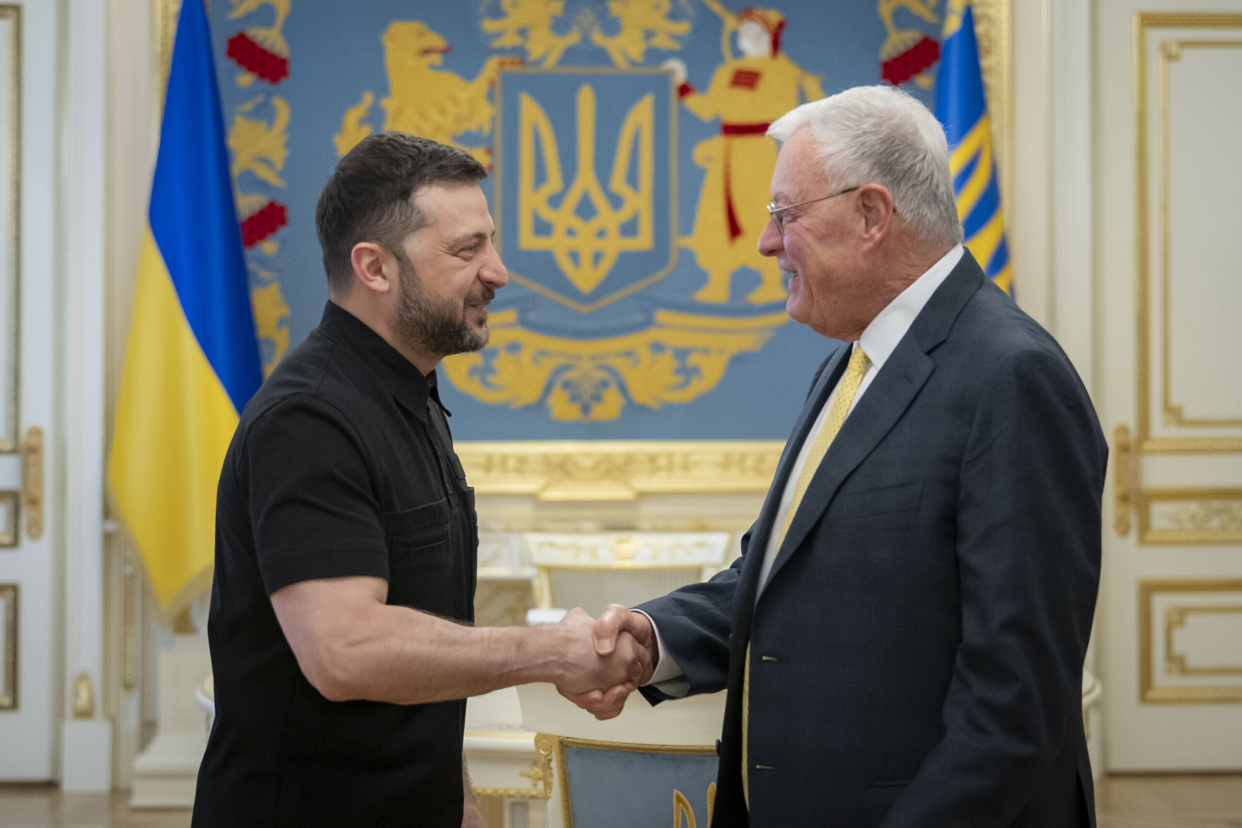 ukraine kellogg kiev can carry out deep strikes into russia scaled