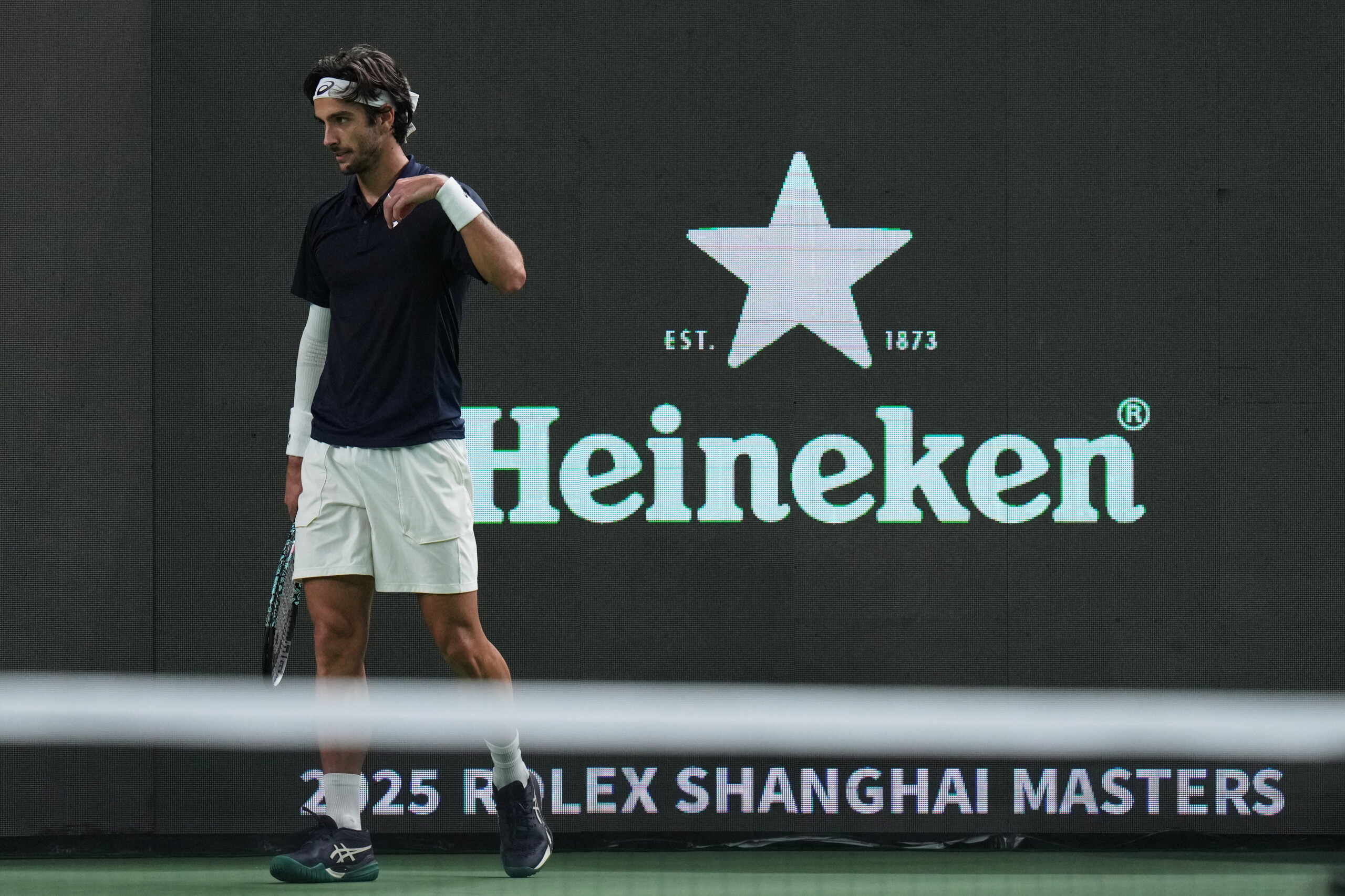 atp shanghai musetti out in the round of 16 auger aliassime wins in two sets scaled