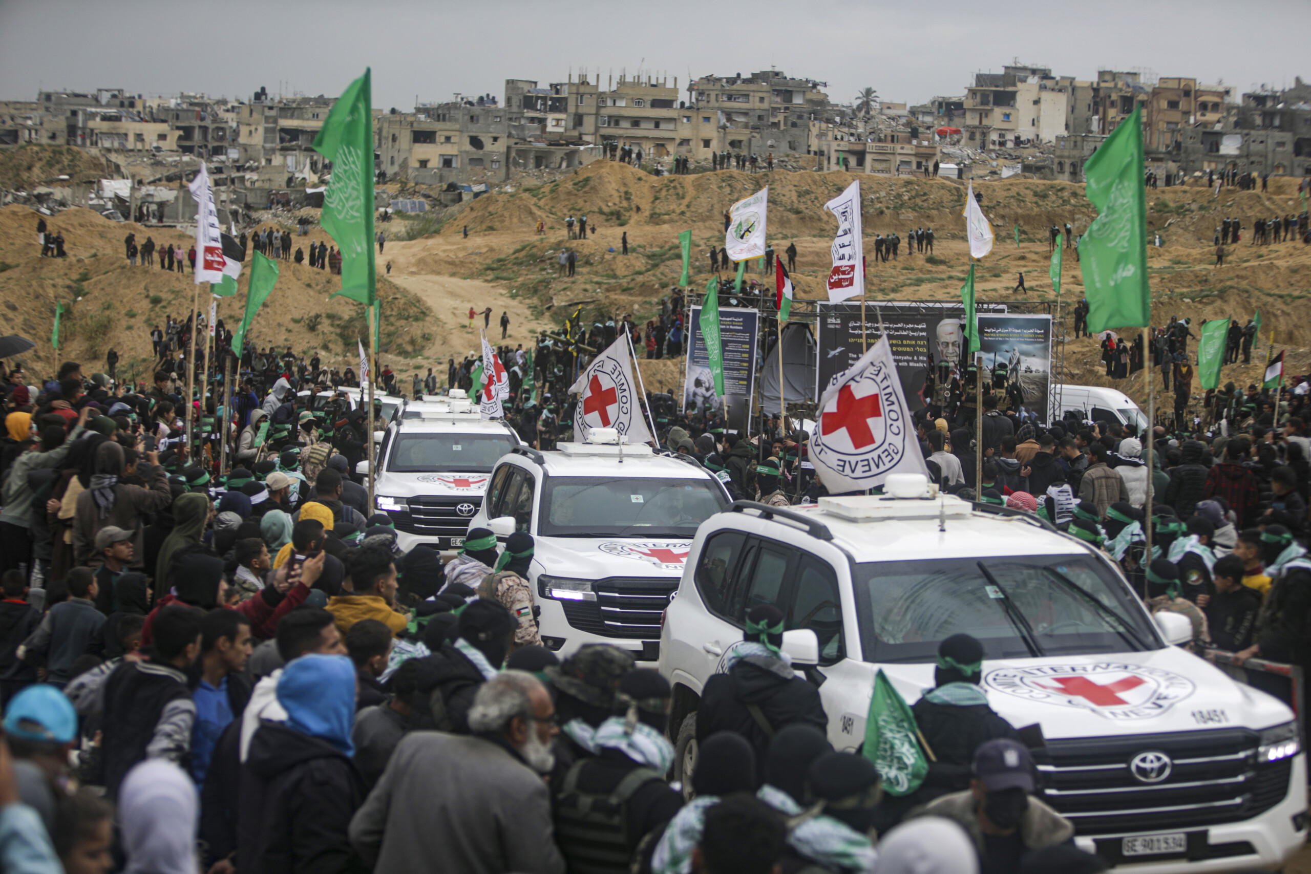 gaza idf red cross heading to meeting point for delivery of first hostages scaled