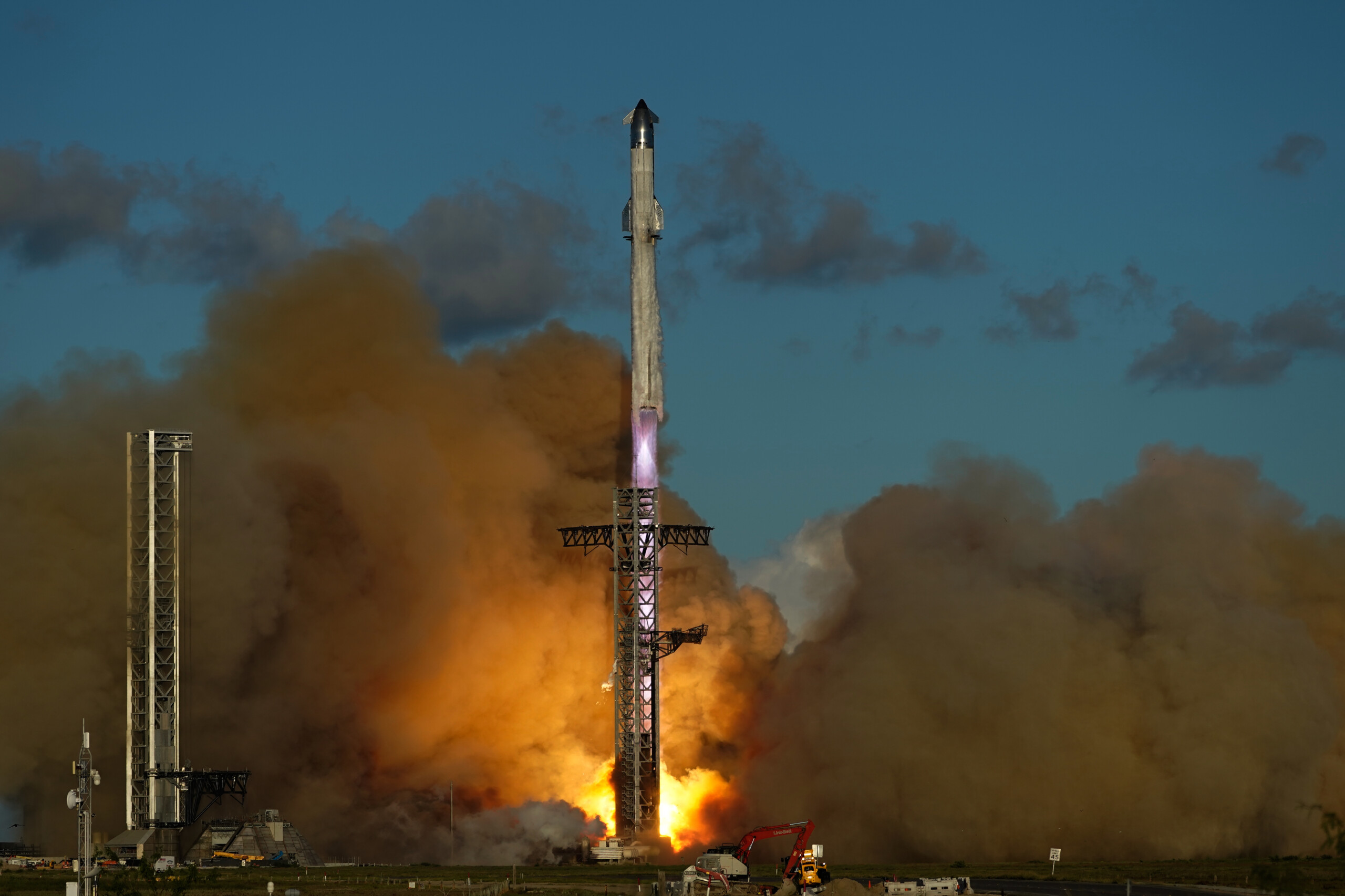 spacex kicks off 11th starship rocket test launch scaled