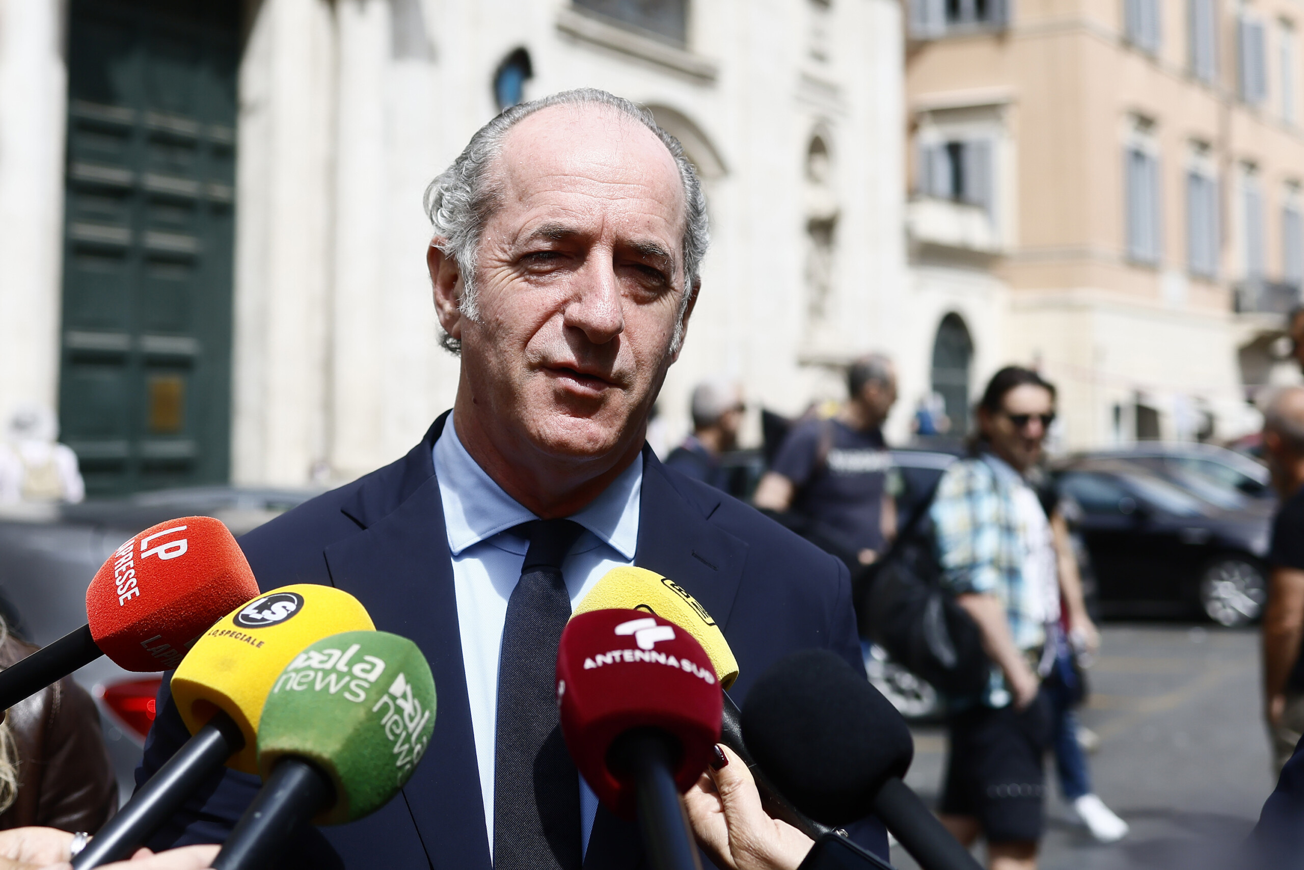 verona explosion zaia declares three days of regional mourning in veneto scaled