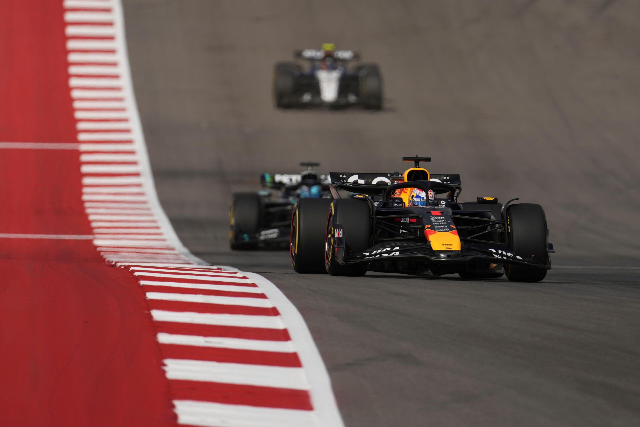 f1 us grand prix verstappen wins sprint ahead of russell sainz third scaled