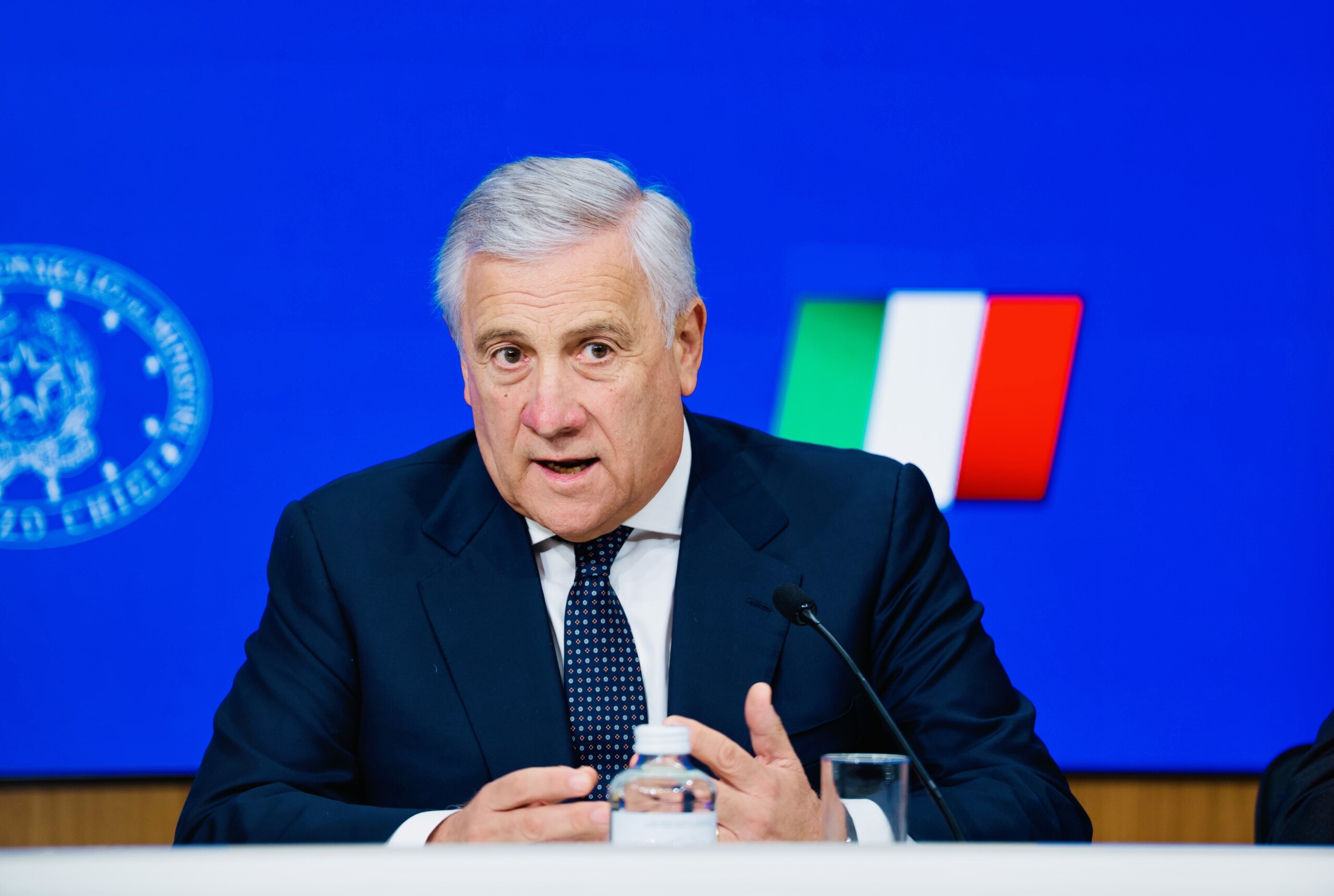 manoeuvre tajani banks there isnt just one party that decides for three scaled