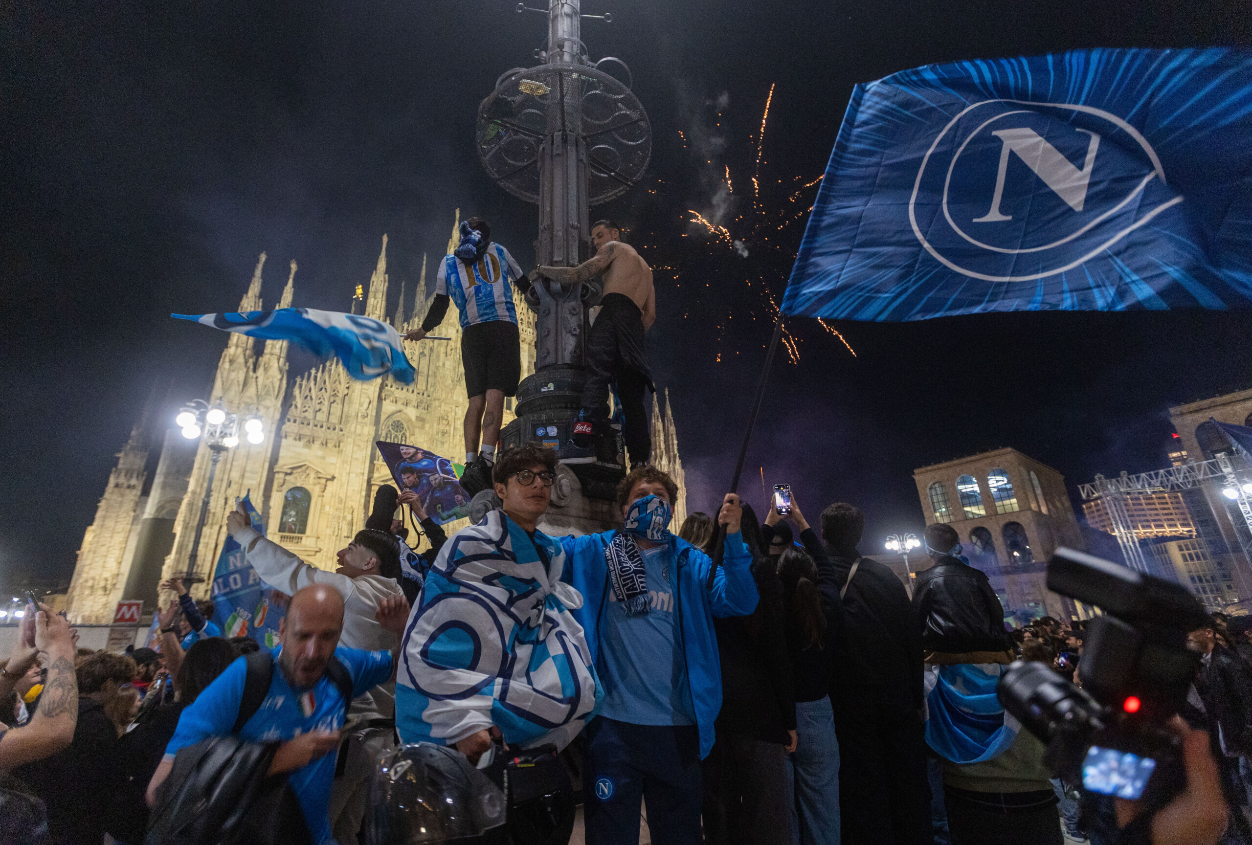 football over 230 napoli fans stopped in the netherlands scaled