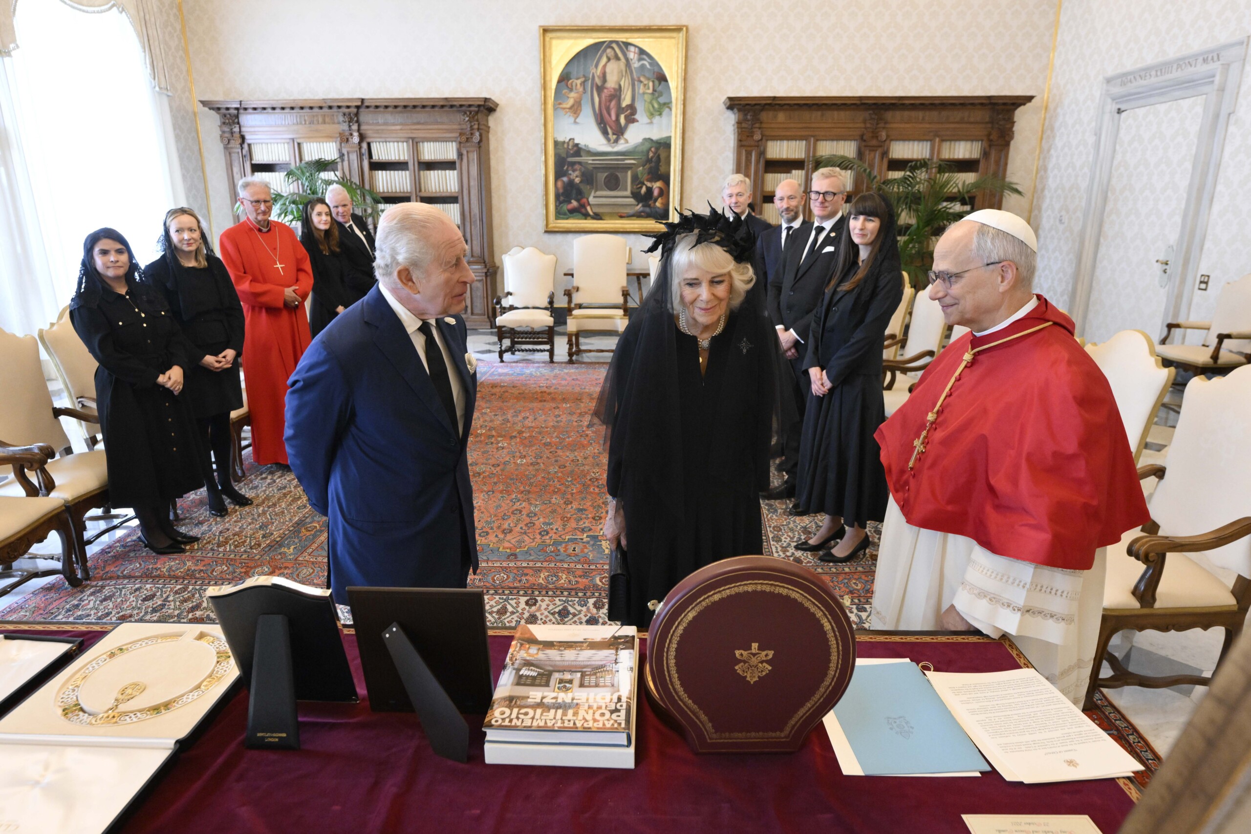 pope ecumenical prayer with british royals first time in 500 years scaled
