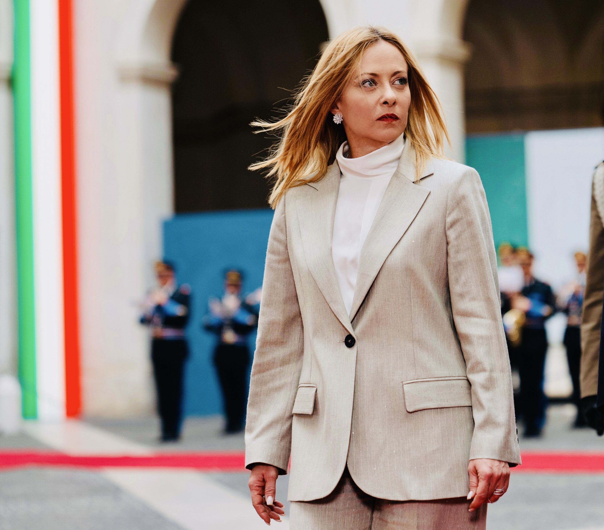 naples meloni saddened by the death of a police officer in an accident scaled